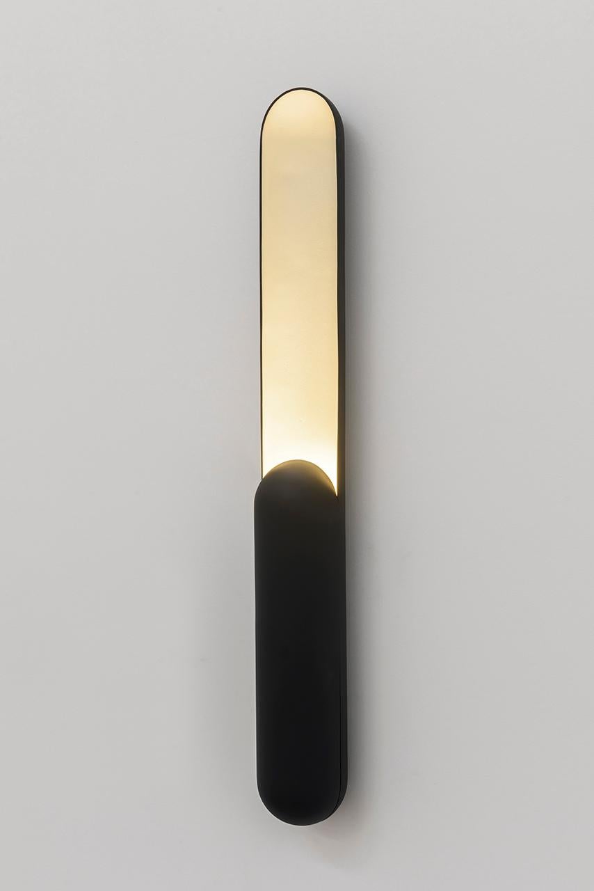Brazilian AZO Wall Lamp, by Rain, Contemporary Lamp, Aluminium, Black For Sale