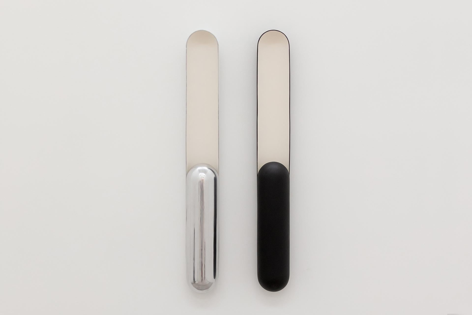 Applique AZO, by Rain, lampe contemporaine, aluminium, noir Neuf - En vente à Sao Paulo, SP