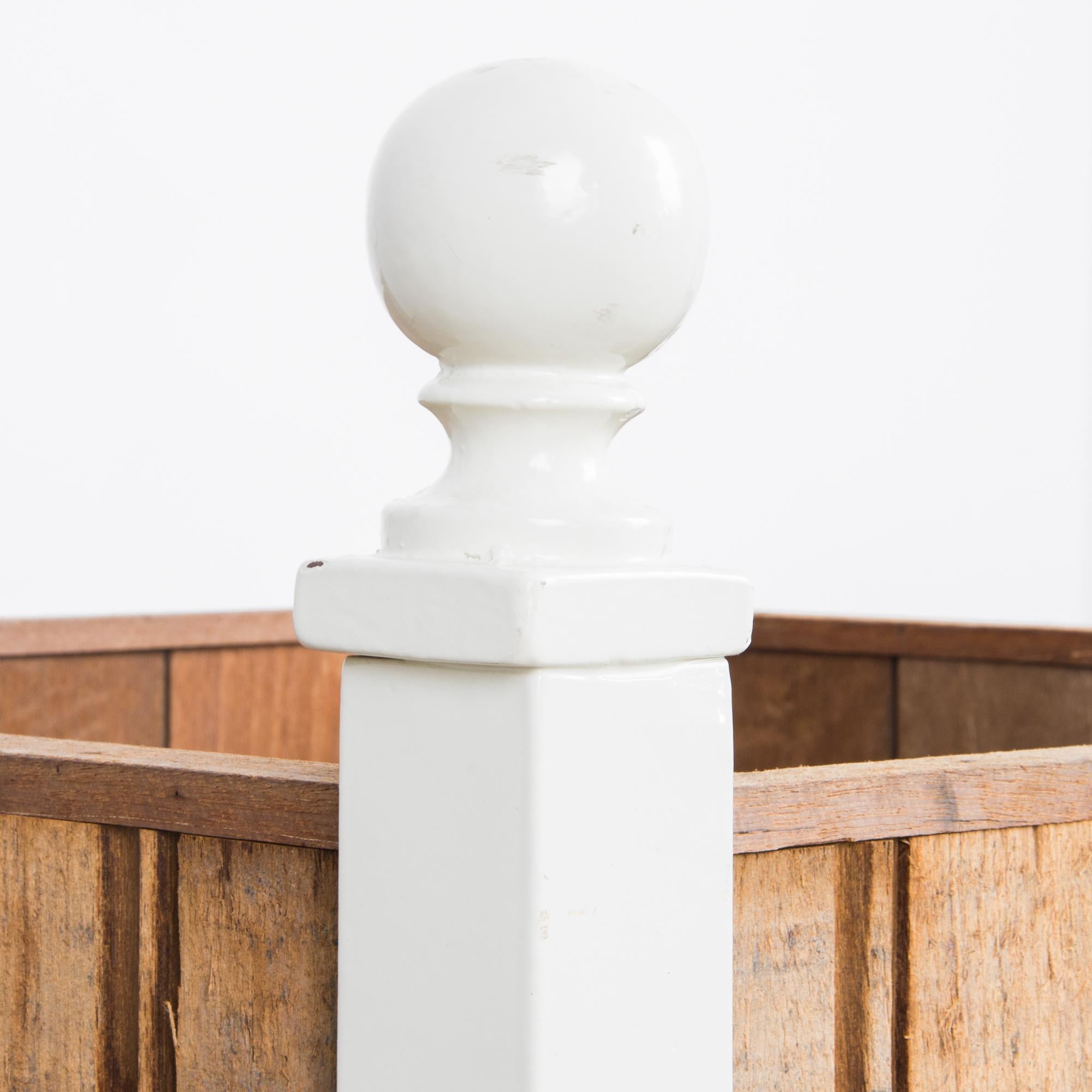 Acier Prototype de jardinière en bois et acier riveté Azobé