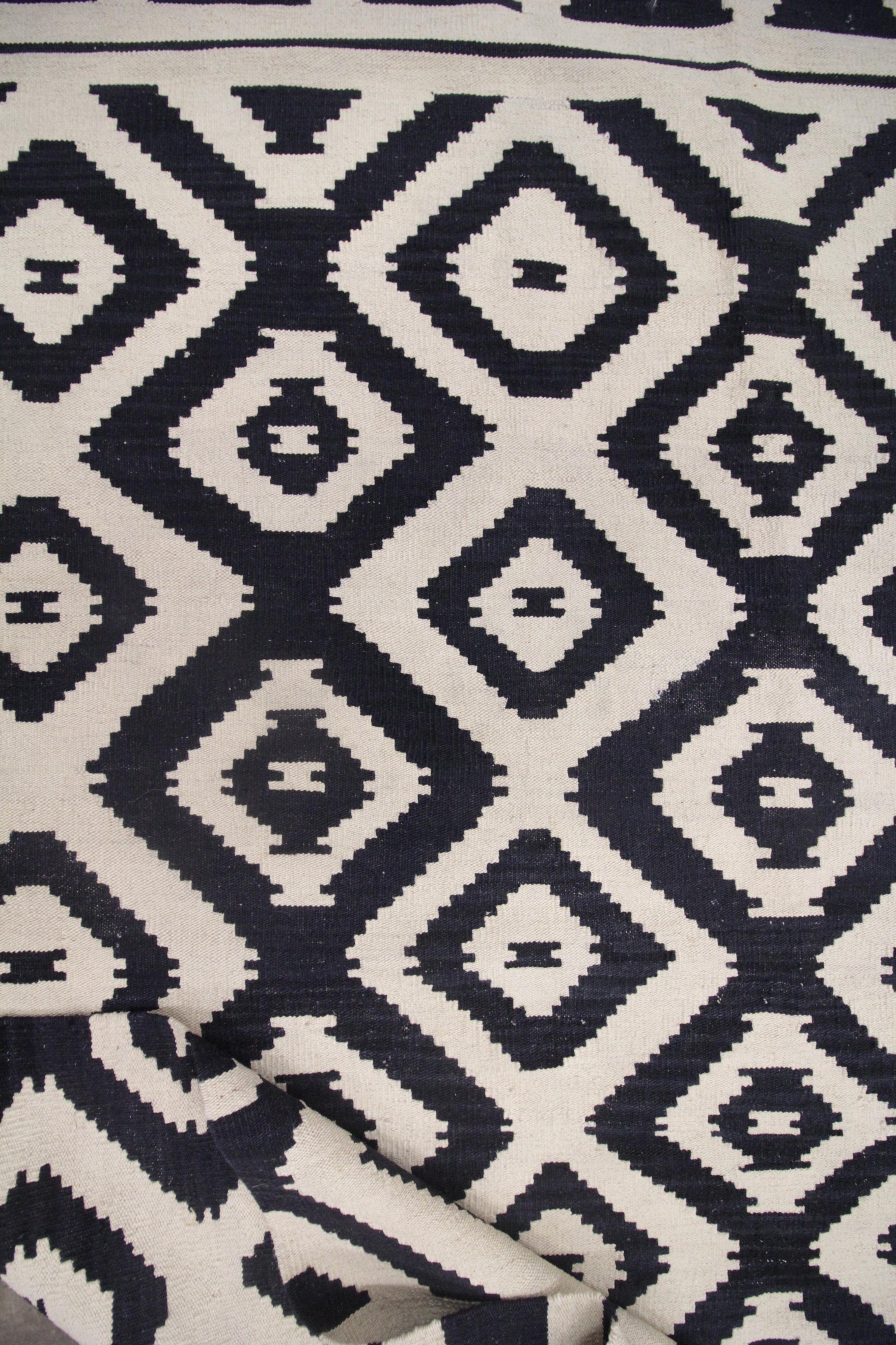 Contemporary Aztec Flat Kilim Rug Modern Geometric Kilims Handmade Carpet For Sale