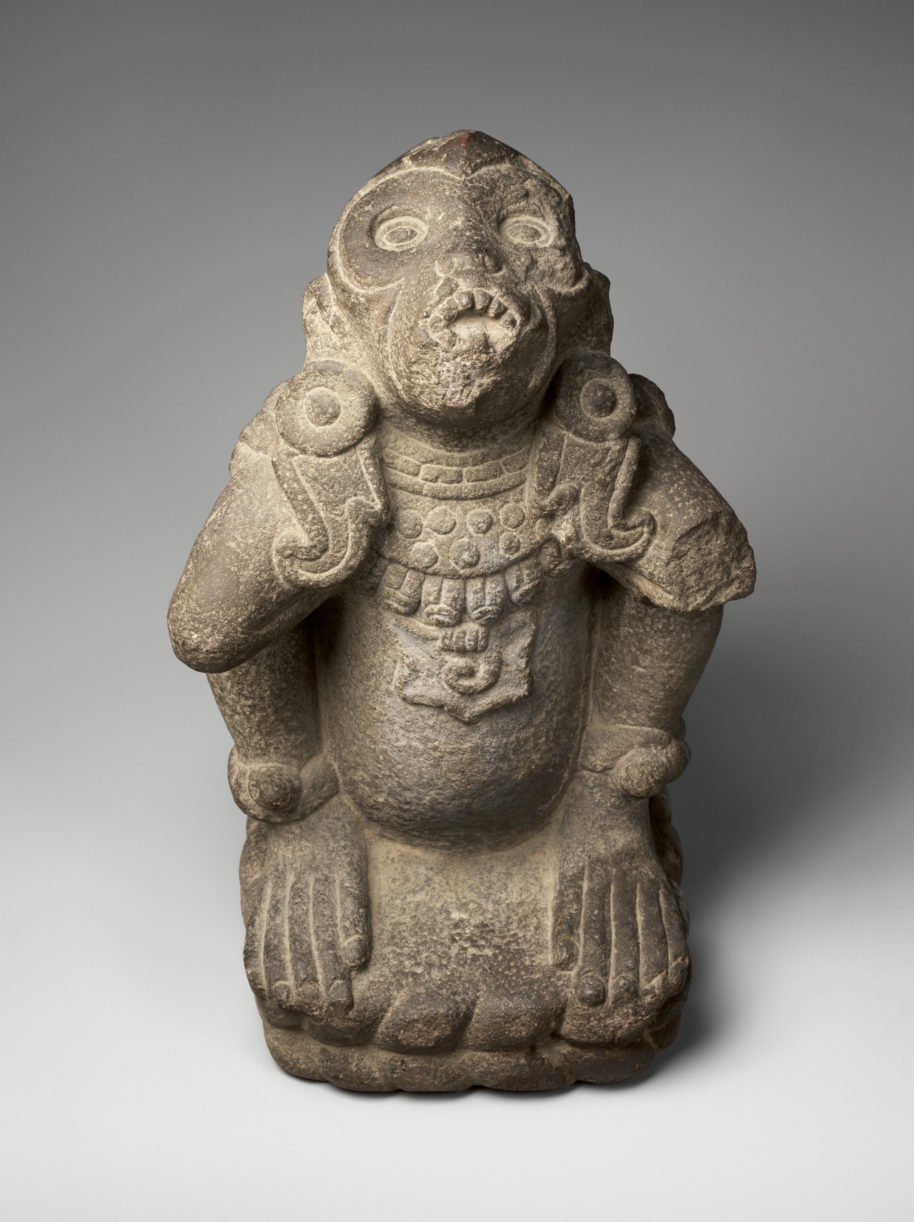 Stone Aztec Sculpture of a Spider Monkey with Pre-1970 UNESCO-Compliant Provenance For Sale