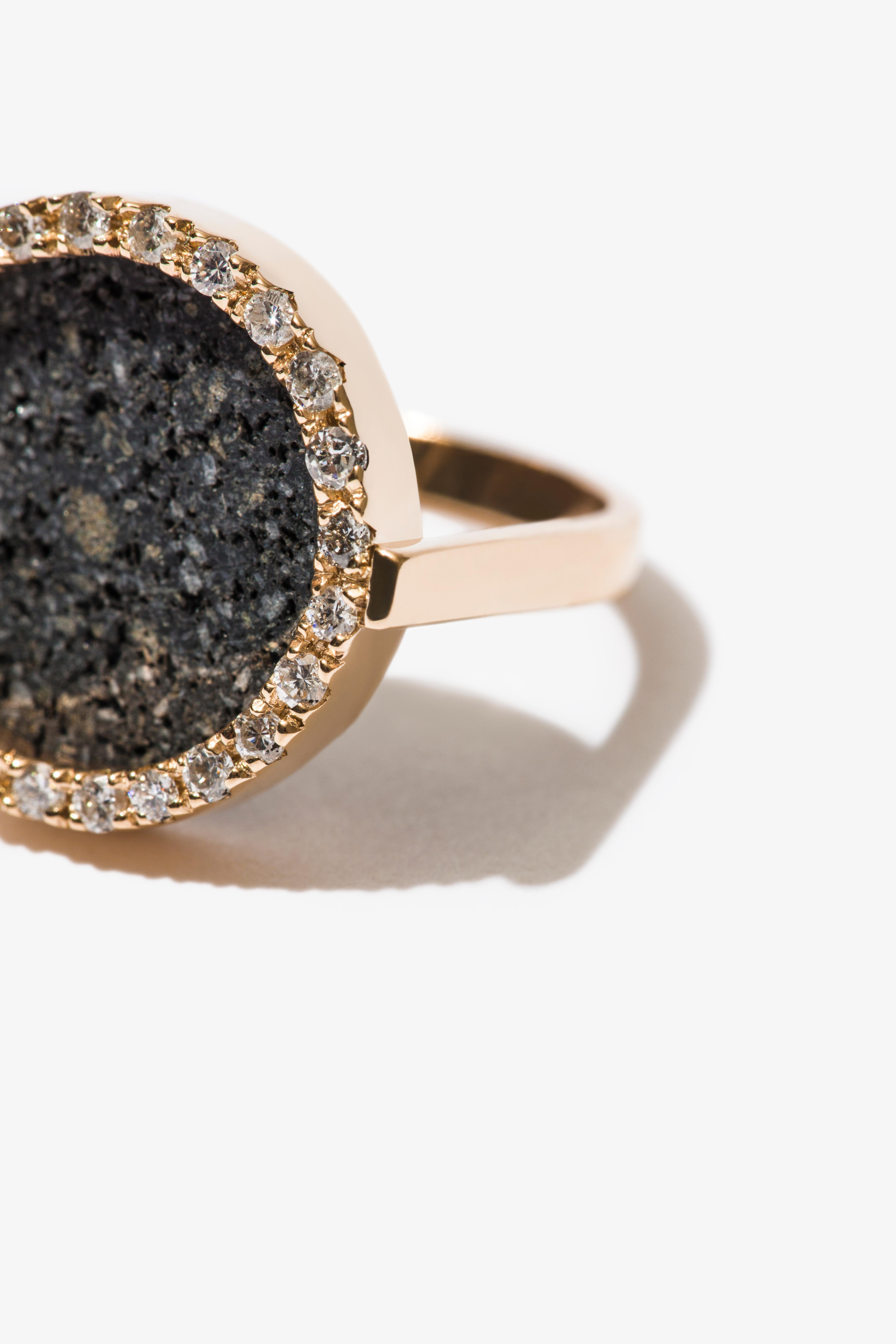 Unexpected combination of Lava stone from Mexico's Popocatepetl Volcano, recycled 14-Karat Yellow Gold and  Shimmering White Diamonds.
Made by hand at our Mexico City atelier.
The collection juxtaposes bold and organic lines, invoking a dialogue