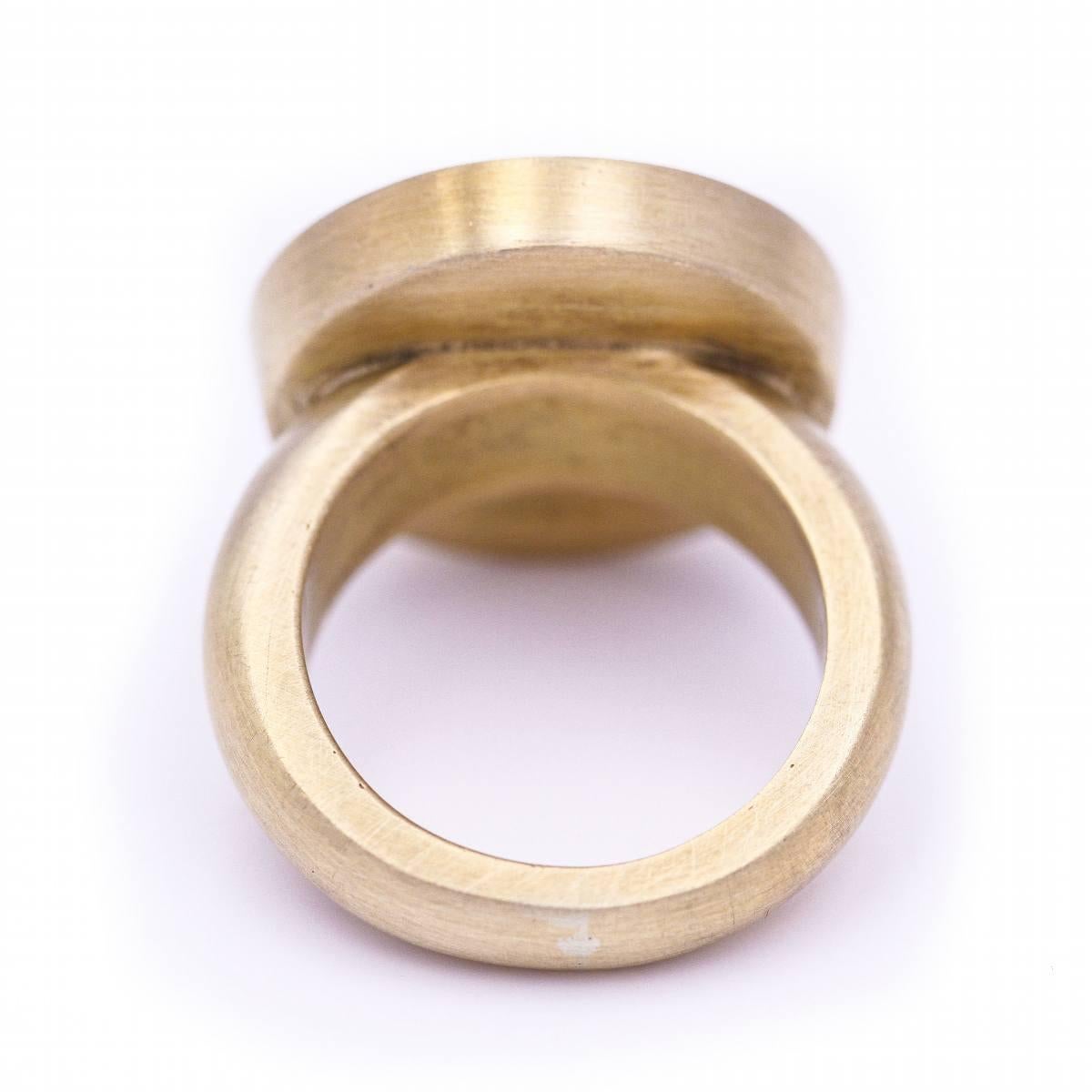 Cabochon AZTECA Gold Ring with Lapis Lazuli For Sale