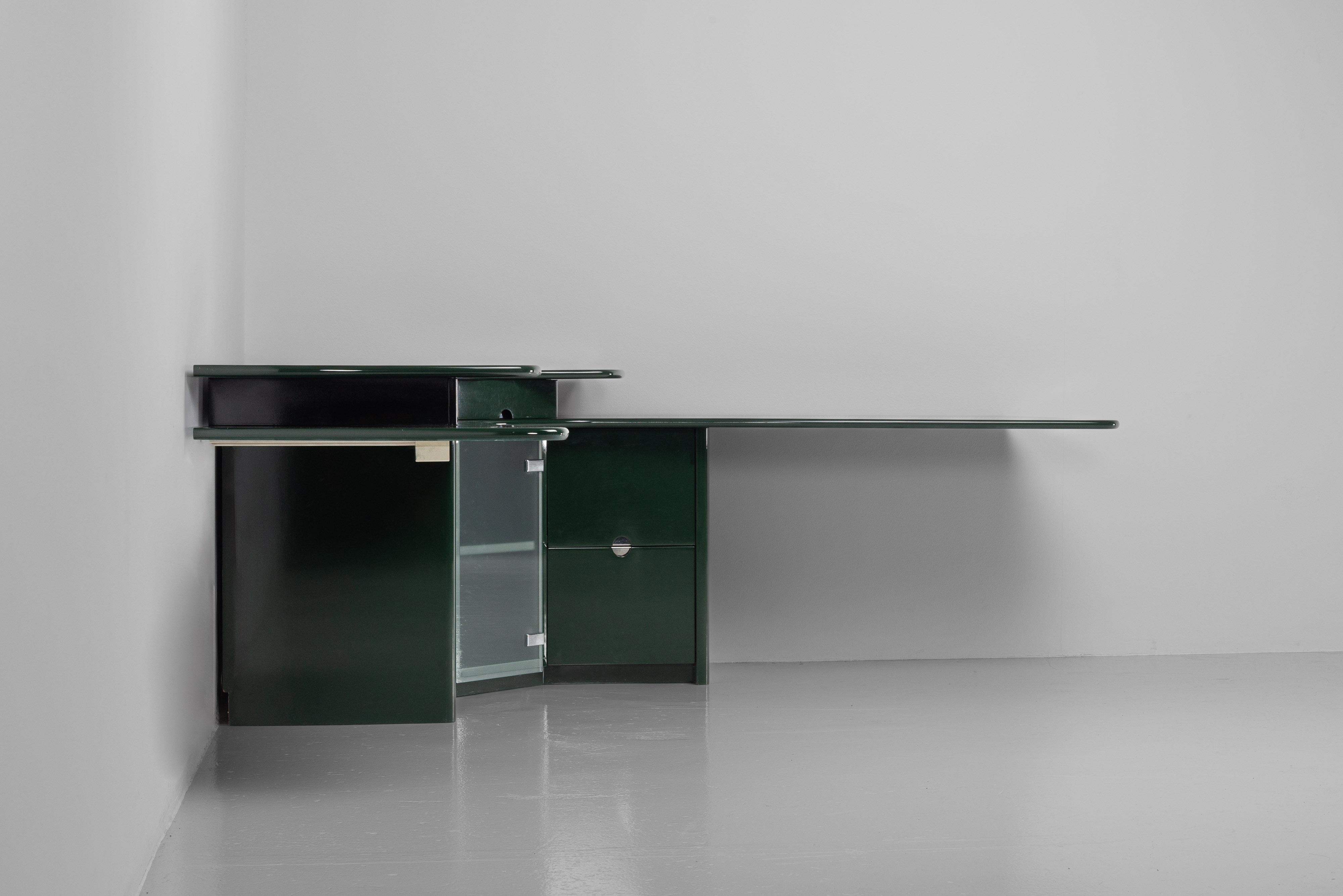 Azucena corner cabinet shelf made in Italy 1979 For Sale 3