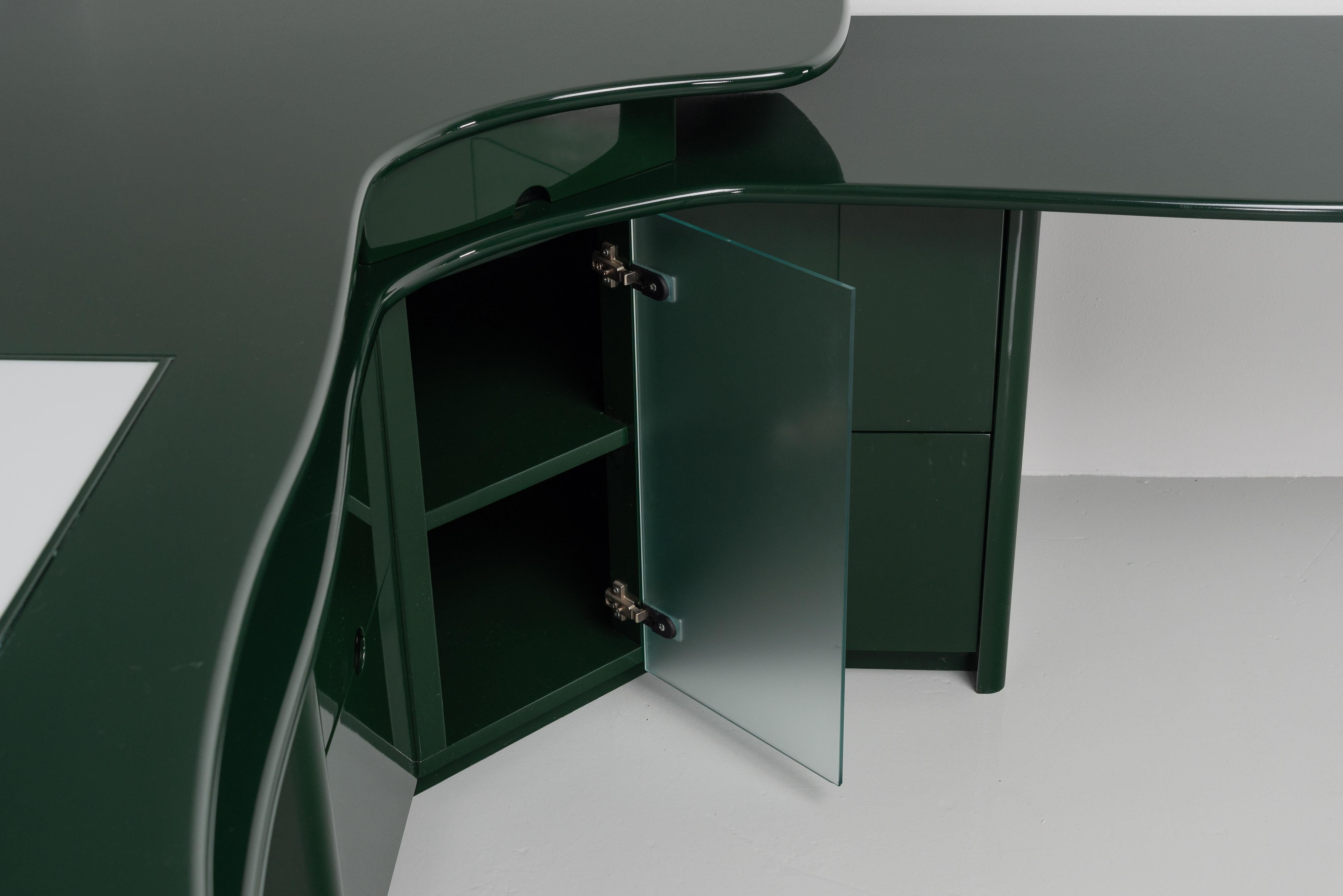 Azucena corner cabinet shelf made in Italy 1979 For Sale 11