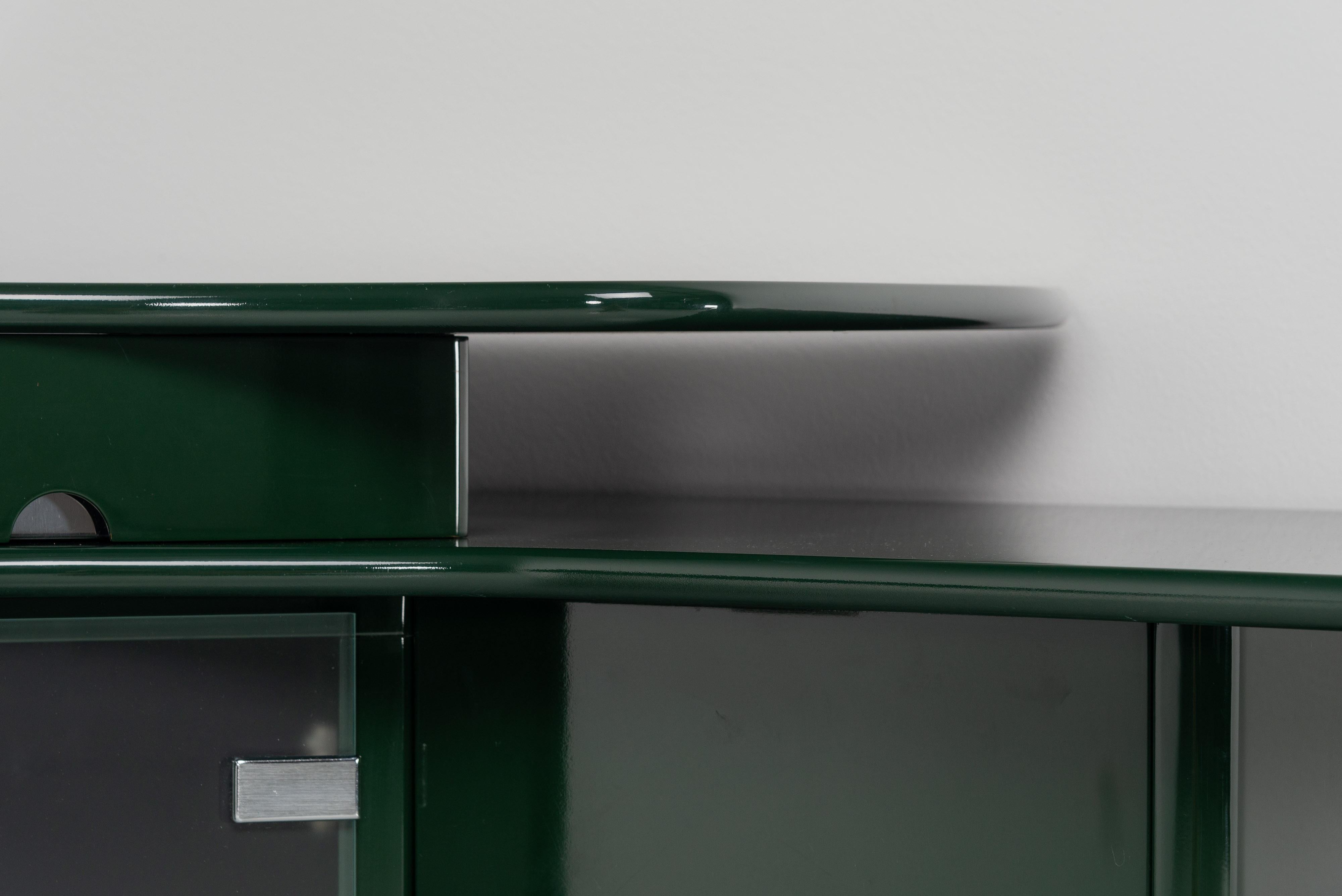 Italian Azucena corner cabinet shelf made in Italy 1979 For Sale