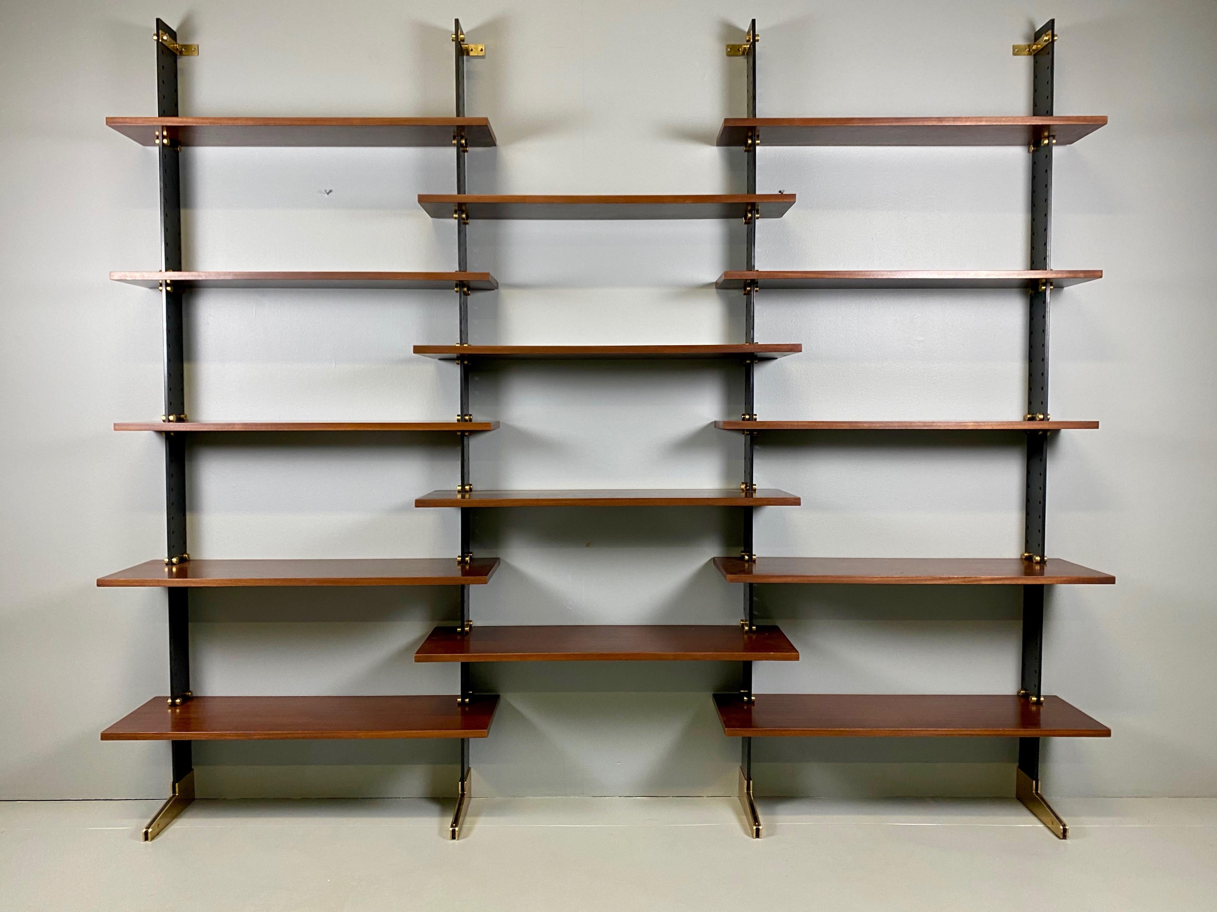 Azucena Ignazio Gardella bookcase LB2 brass mahogany, the shelves have been restored only wax.