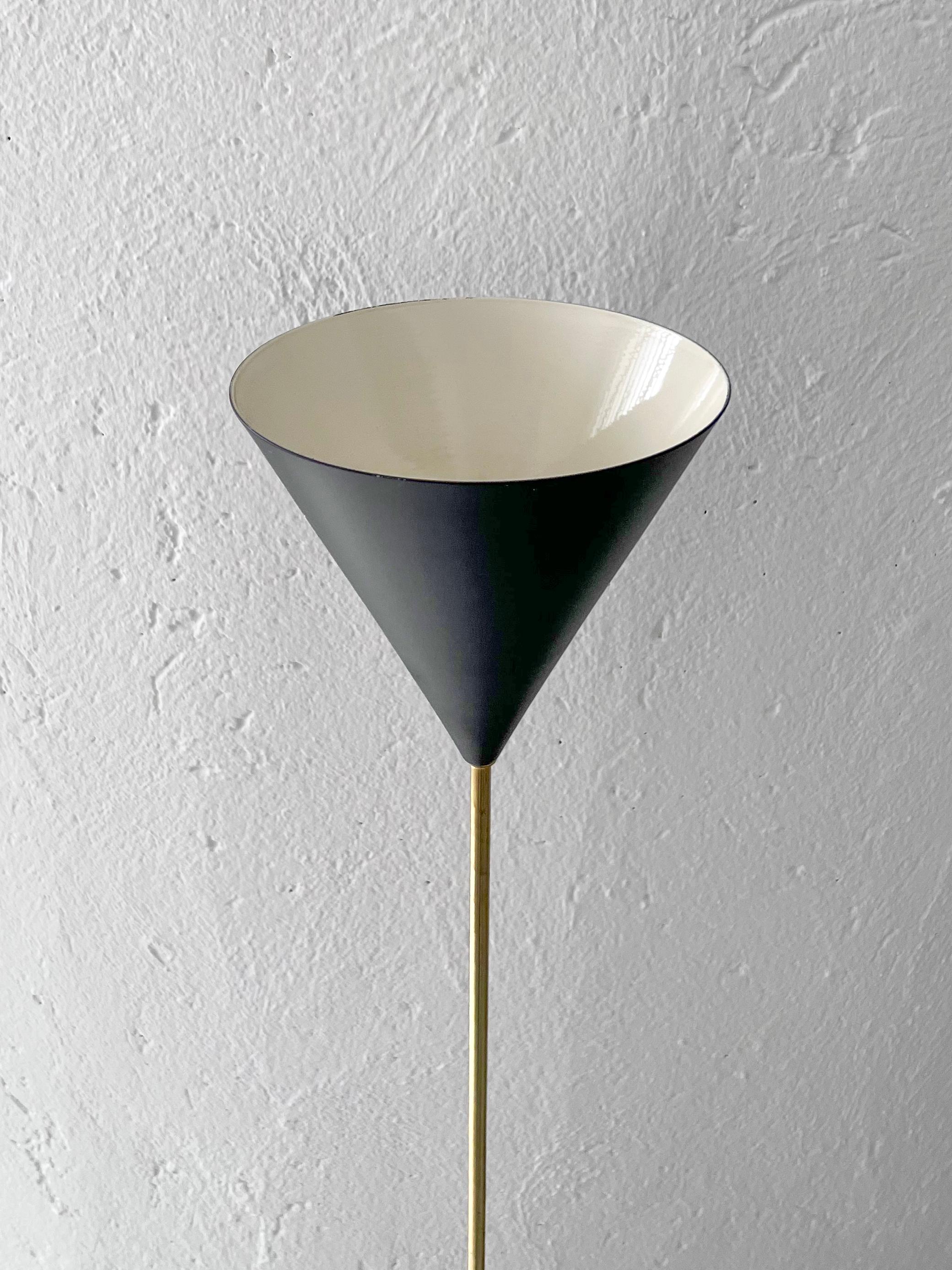 Late 20th Century Azucena Imbuto Floor Lamp in Brass, Luigi Caccia Dominioni, Italian Mid-Century For Sale