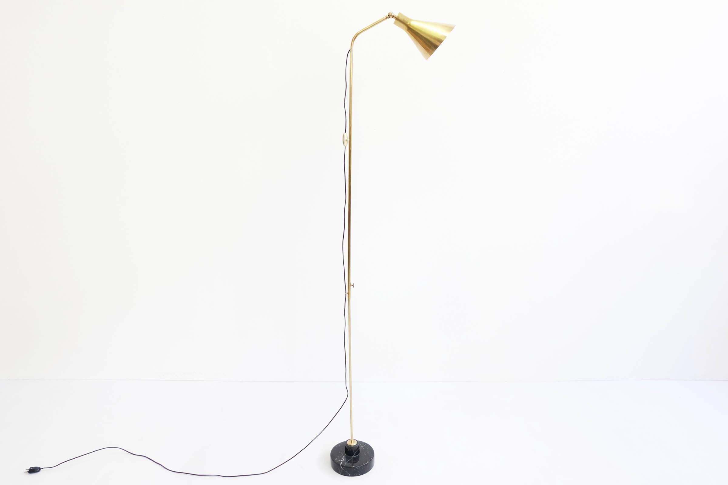 Mid-Century Modern Azucena, Ignazio Gardella Rare Extendable Floor Lamp Model LTE 3