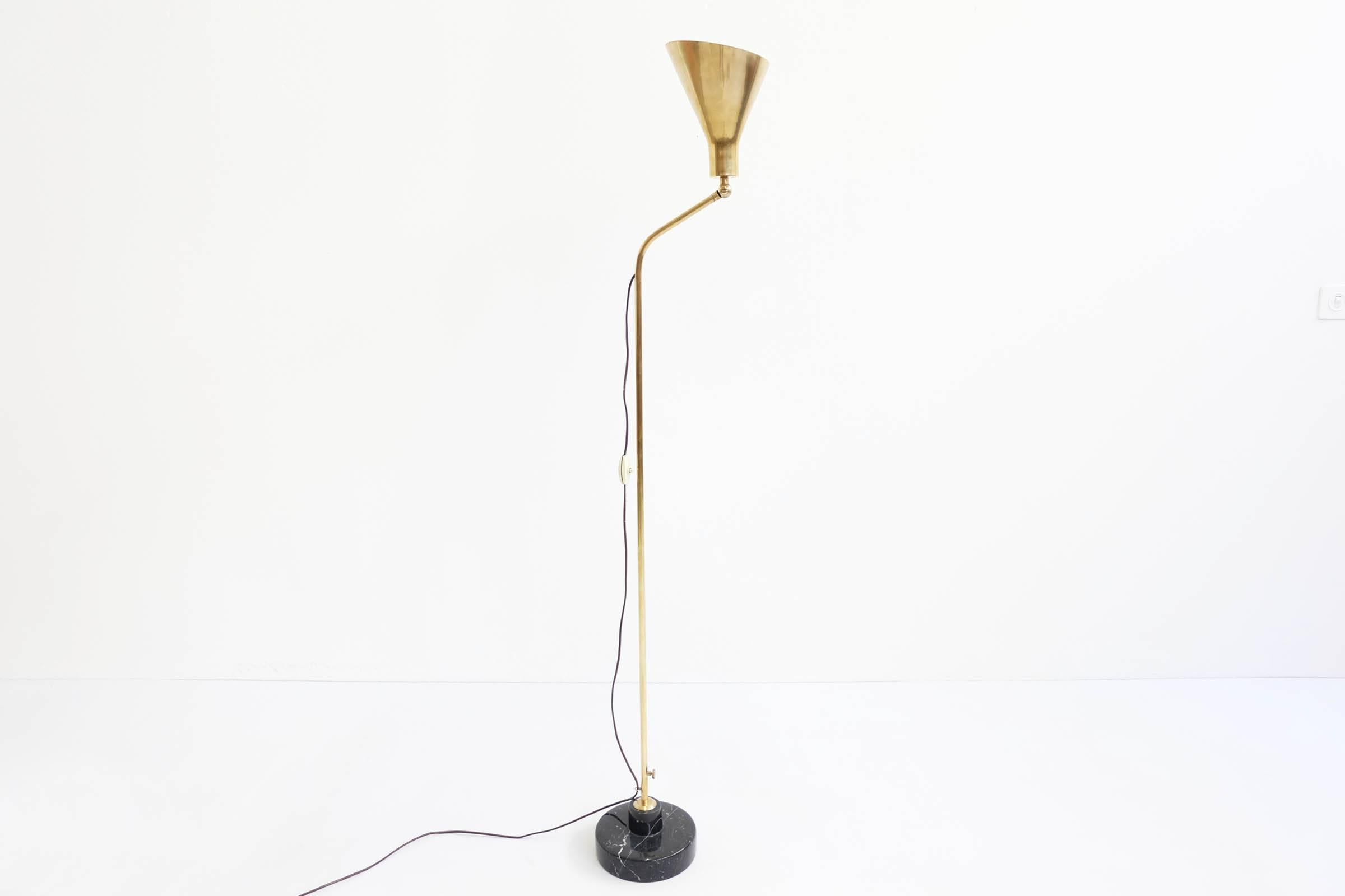 Italian Azucena, Ignazio Gardella Rare Extendable Floor Lamp Model LTE 3