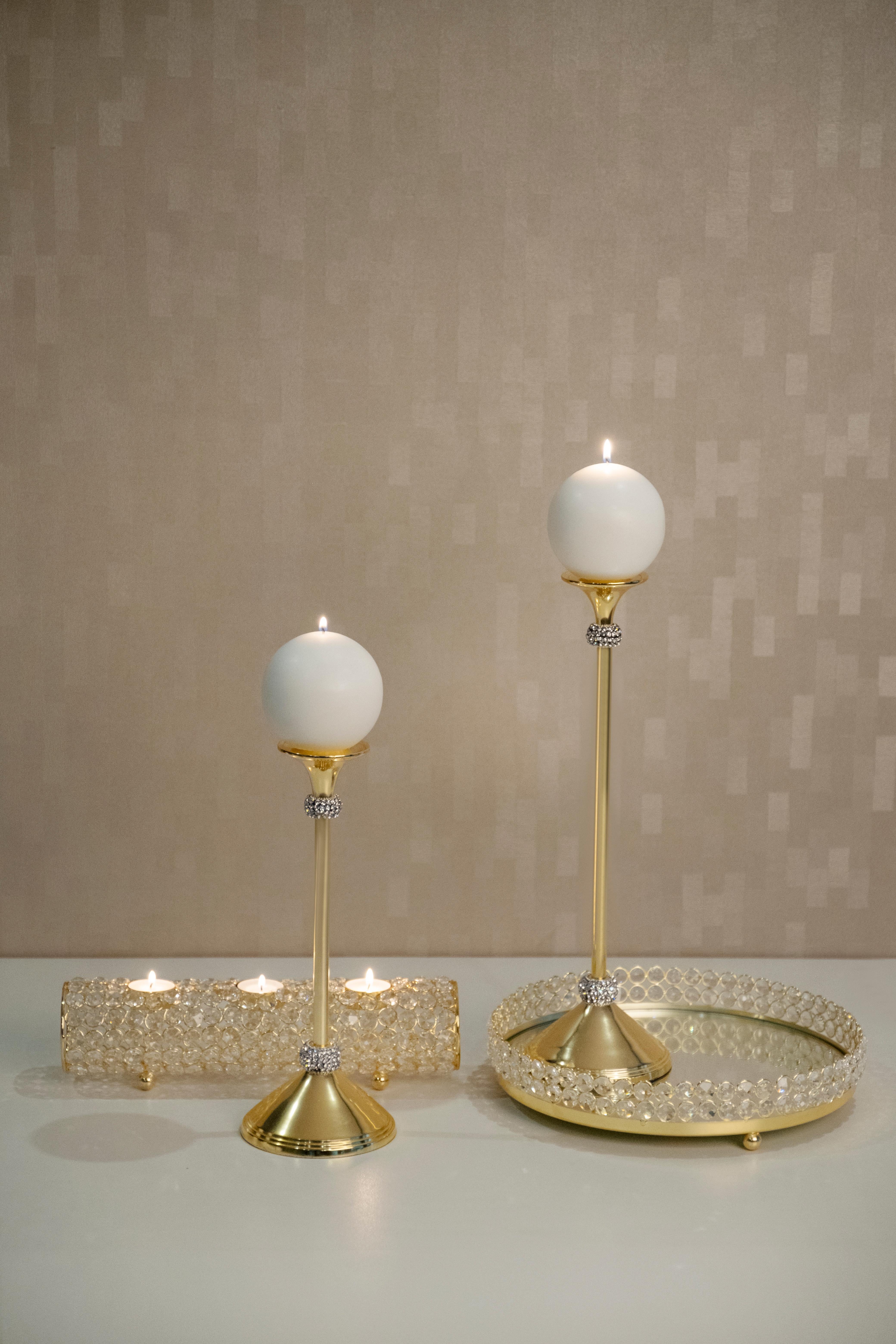 Miura, Diadora and Azura Decorative Pieces, Lusitanus Home Collection, by Lusitanus Home.

This beautiful set includes two candleholders, one tray and one tube f/3 tealights, perfect to be displayed together in endless combinations. Each piece has