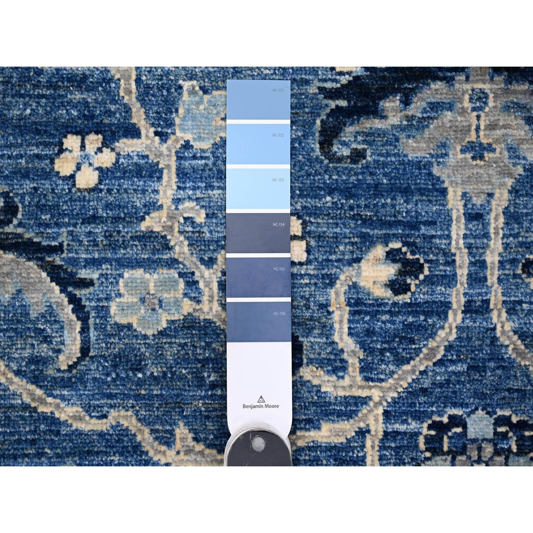 XXIe siècle et contemporain Tapis oriental bleu azur avec motif Mahal noué à la main 8'1