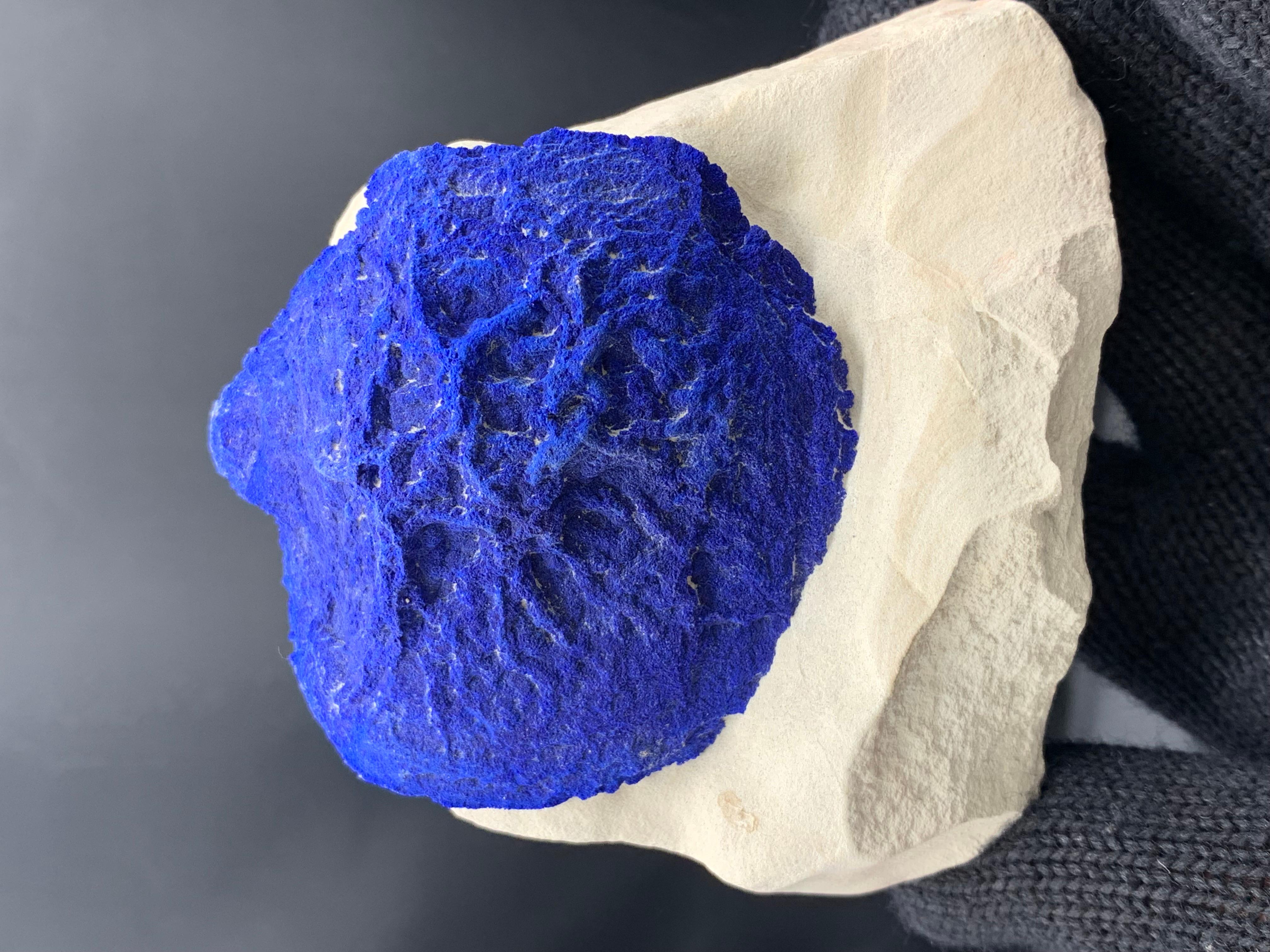 Cristallo di rocca Cristallo solare di azzurrite ben appollaiato su Matrix dall'Australia in vendita