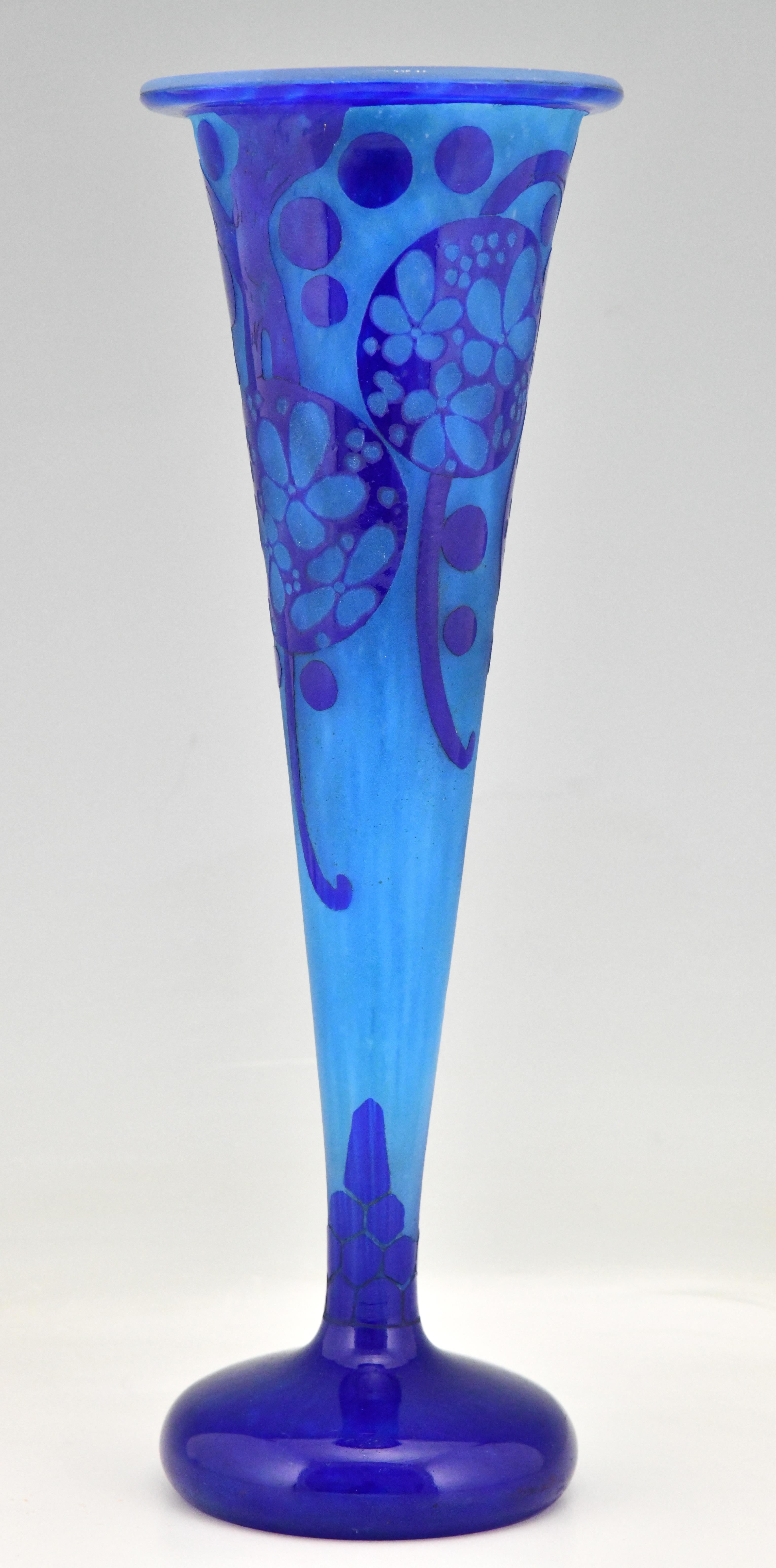 French Azurette Art Deco Blue Cameo Glass Vase by Charles Schneider Le Verre Français