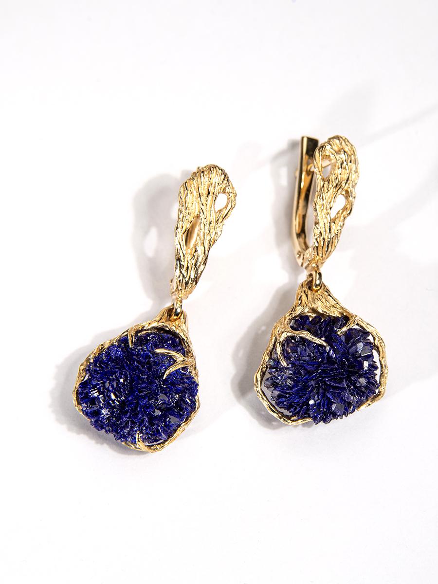 14K gold earrings with natural Azurite flowers
gem size is 0.39 x 0.55 x 0.59 in / 10 х 14 х 15 mm
azurite weight - 33.8 carat
earrings length - 1.97 in / 50 mm
earrings weight - 15.16 grams


We ship our jewelry worldwide – for our customers it is