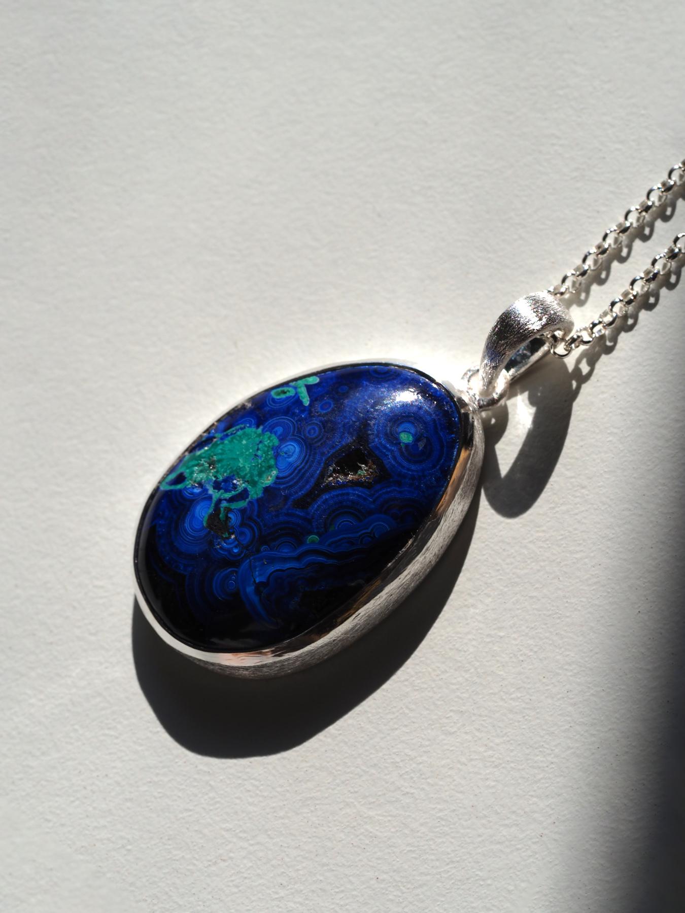 Azurite Malachite Ciondolo d'argento Blu Greene & Greene Grande Collana di pietre preziose In condizioni Nuovo in vendita a Berlin, DE