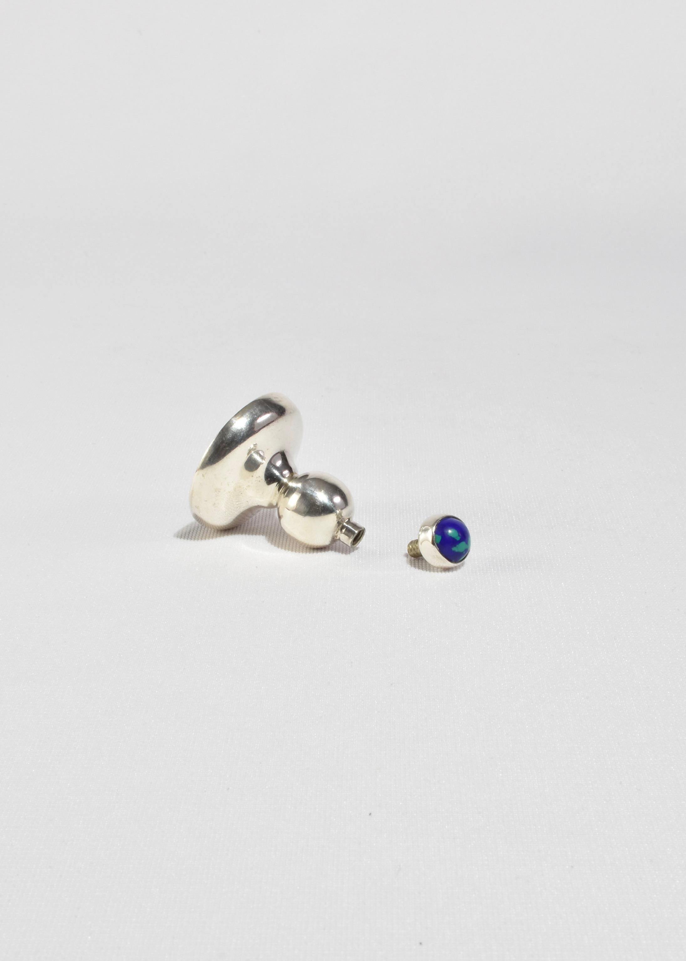 Bottiglia di profumo modernista in argento sterling con dettaglio di azzurrite rotonda sulla parte superiore, timbro 925.