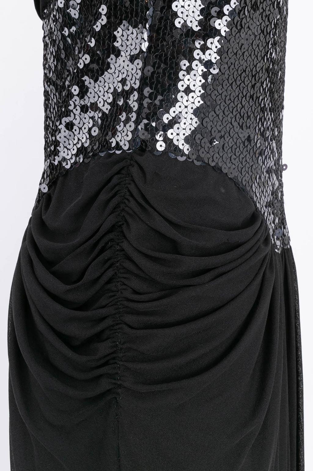 Azzaro Black Sequined Dress, Size 36FR For Sale 4