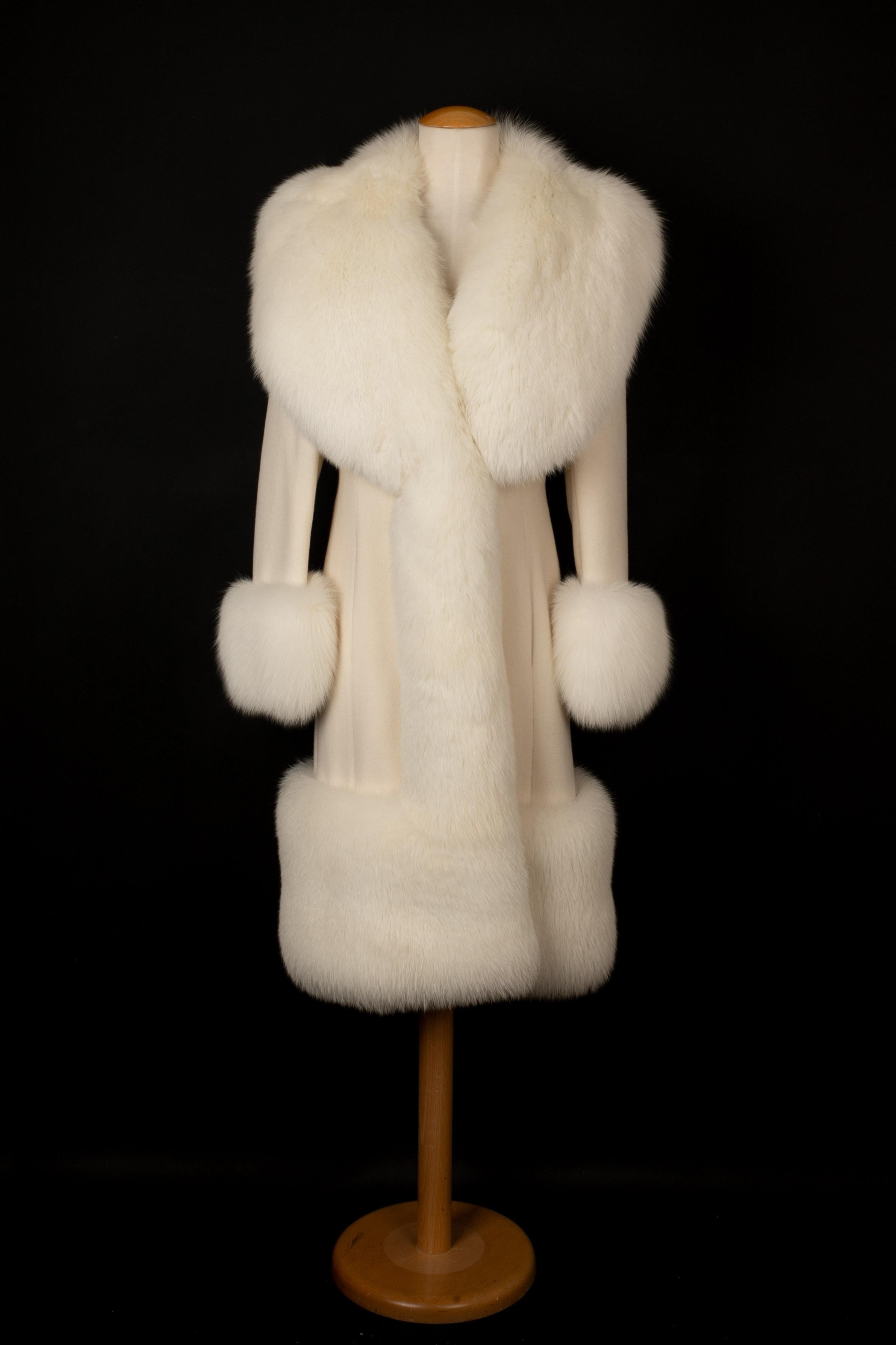 Manteau en cachemire et fourrure Azzaro 7