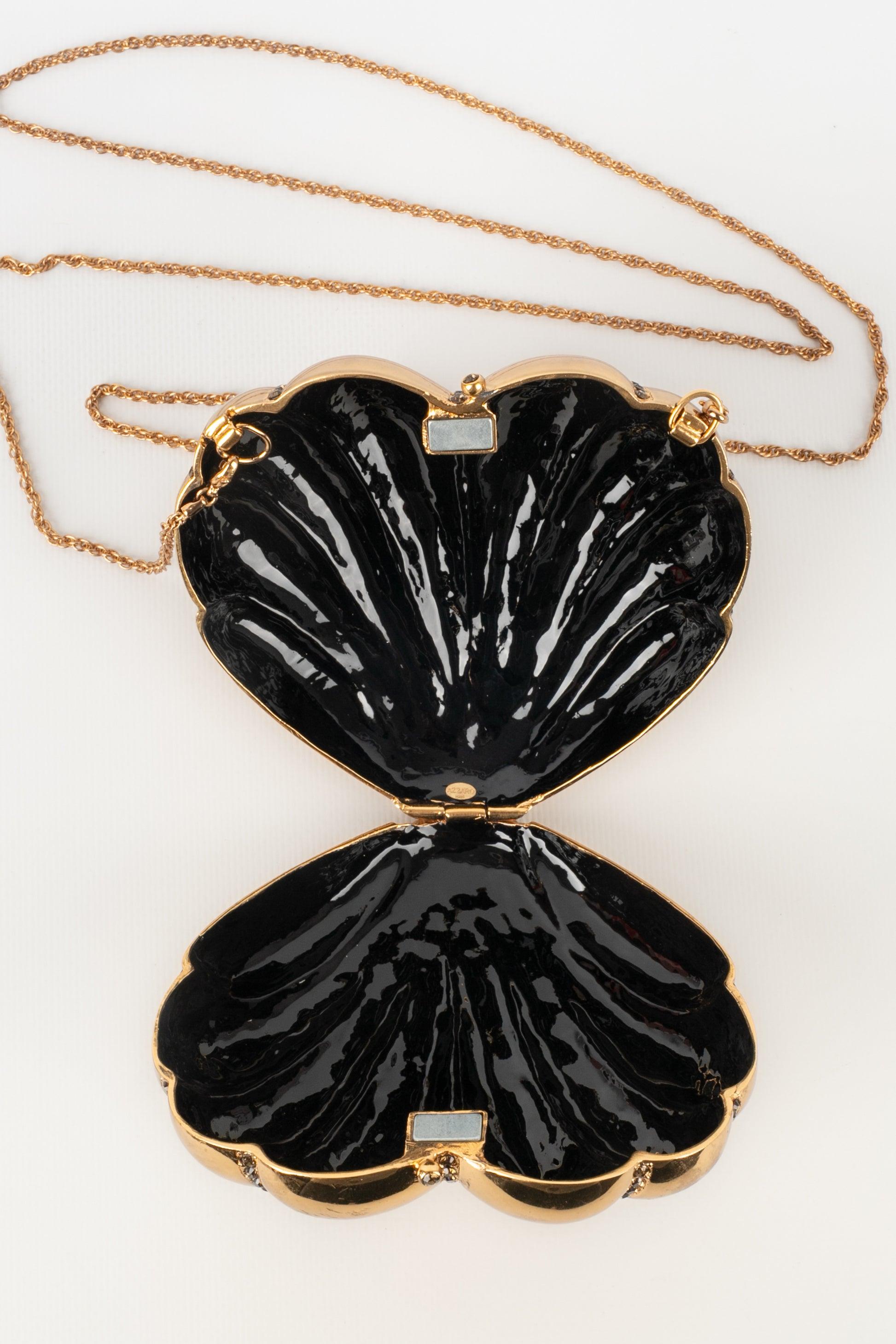 Azzaro Gold Metal Bag/Minaudière For Sale 6