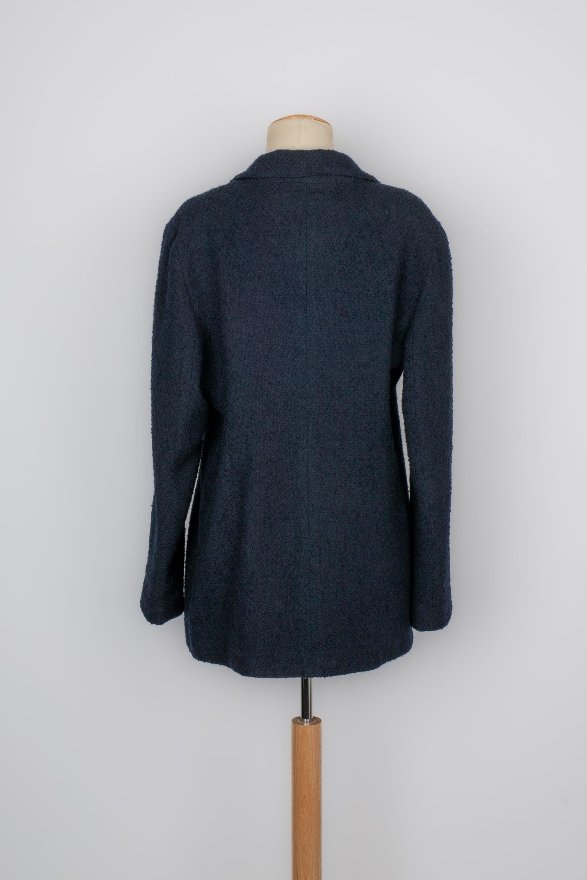 Azzaro Navy Blue Wool Jacket and Gold Metal Buttons In Good Condition For Sale In SAINT-OUEN-SUR-SEINE, FR