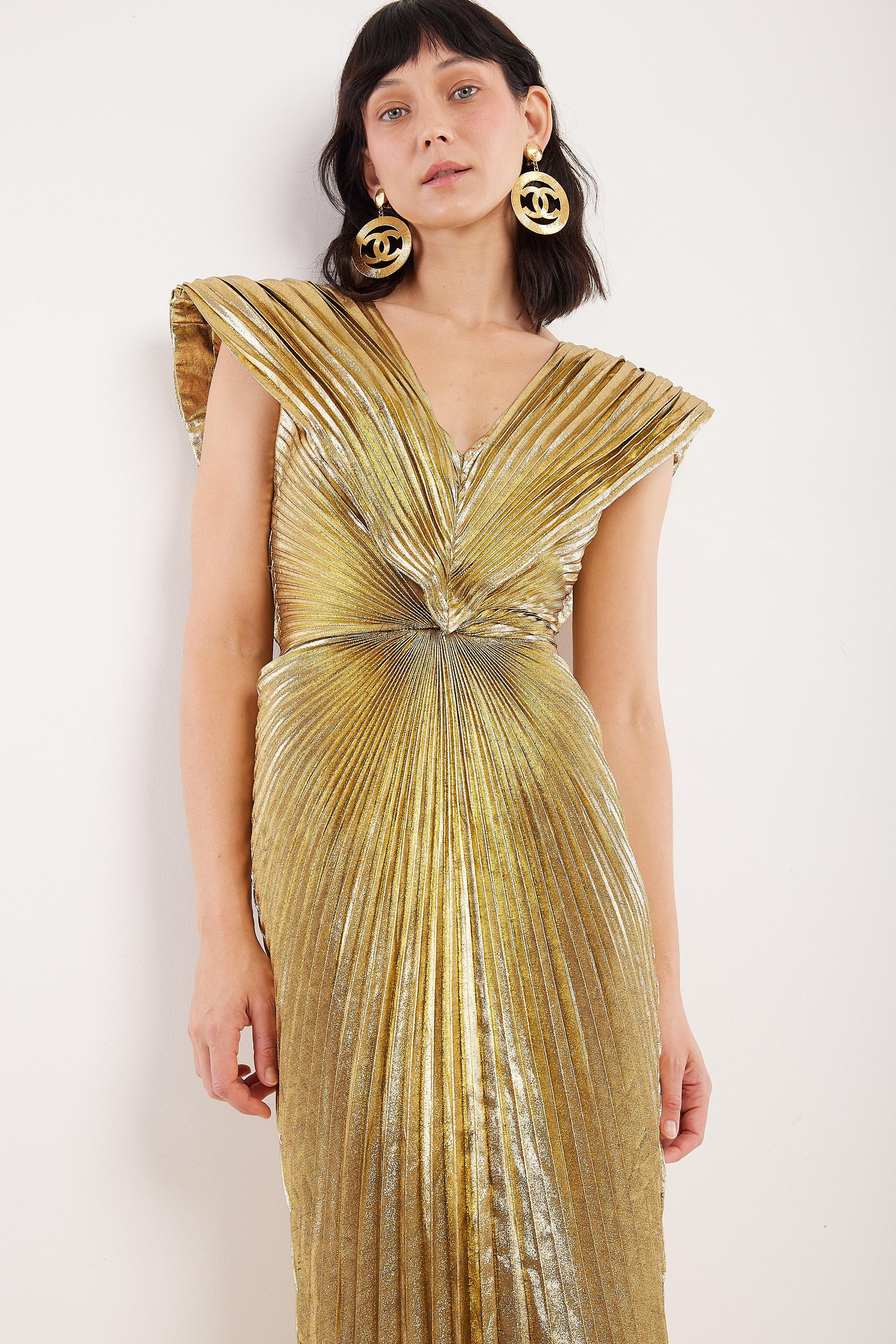 Azzaro Paris 80's Gold Lamé Sunray plissiert Met Gala Abendkleid im Angebot 5