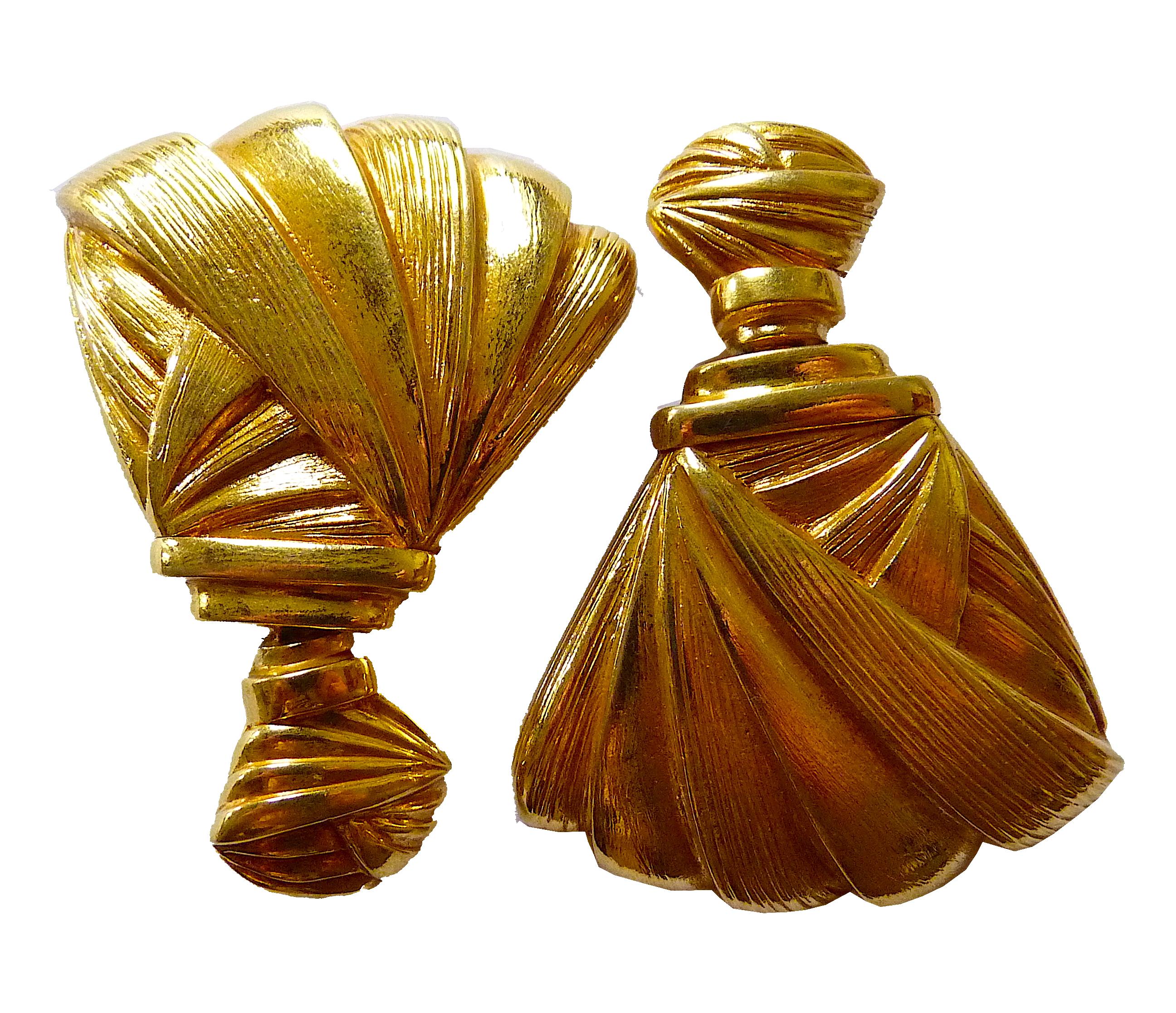 Women's AZZARO PARIS Gold Clip On Earrings from the 1980s For Sale