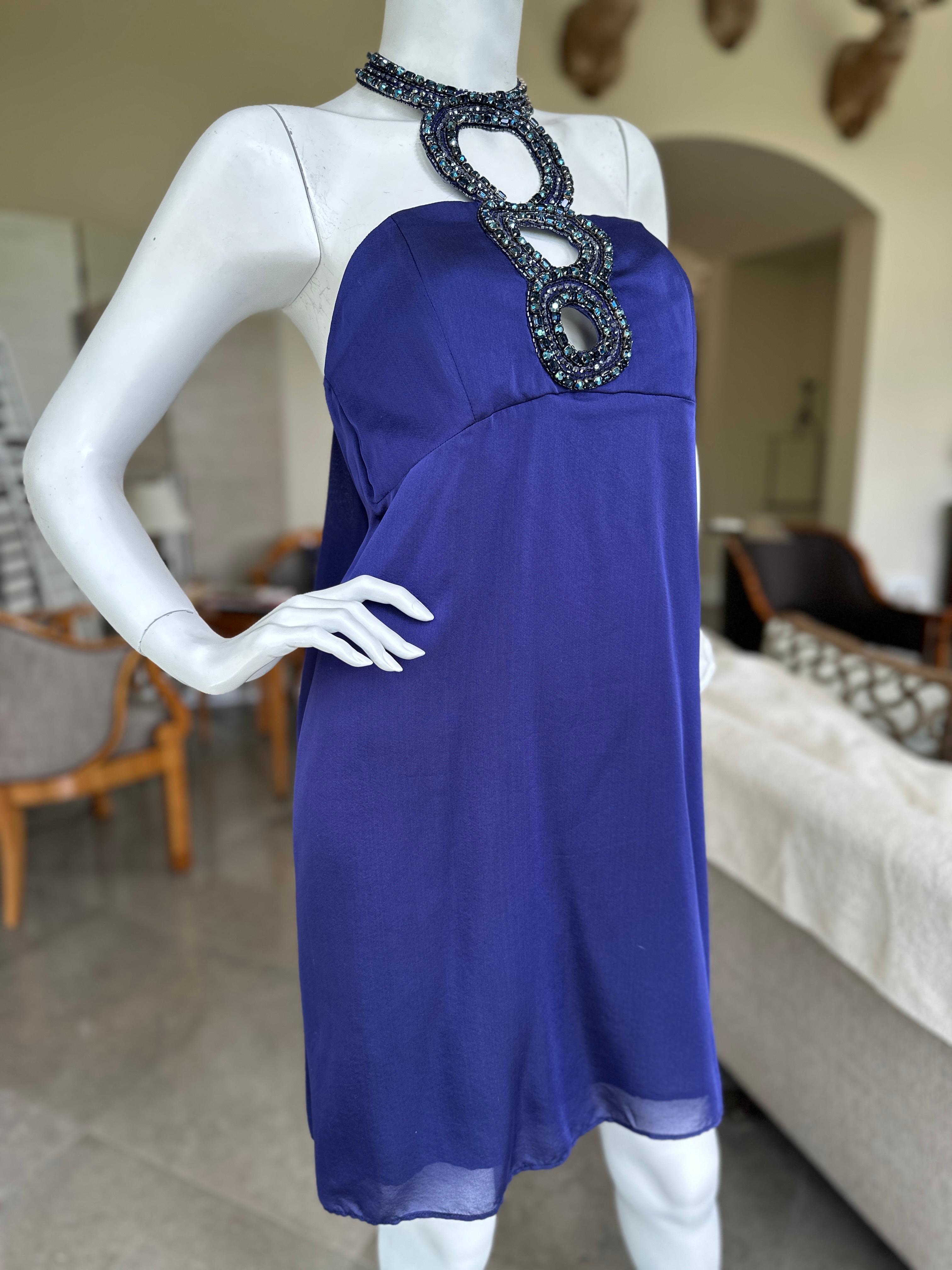 Azzaro - Robe de cocktail en soie bleue vintage avec trou de serrure orné de bijoux en vente 3