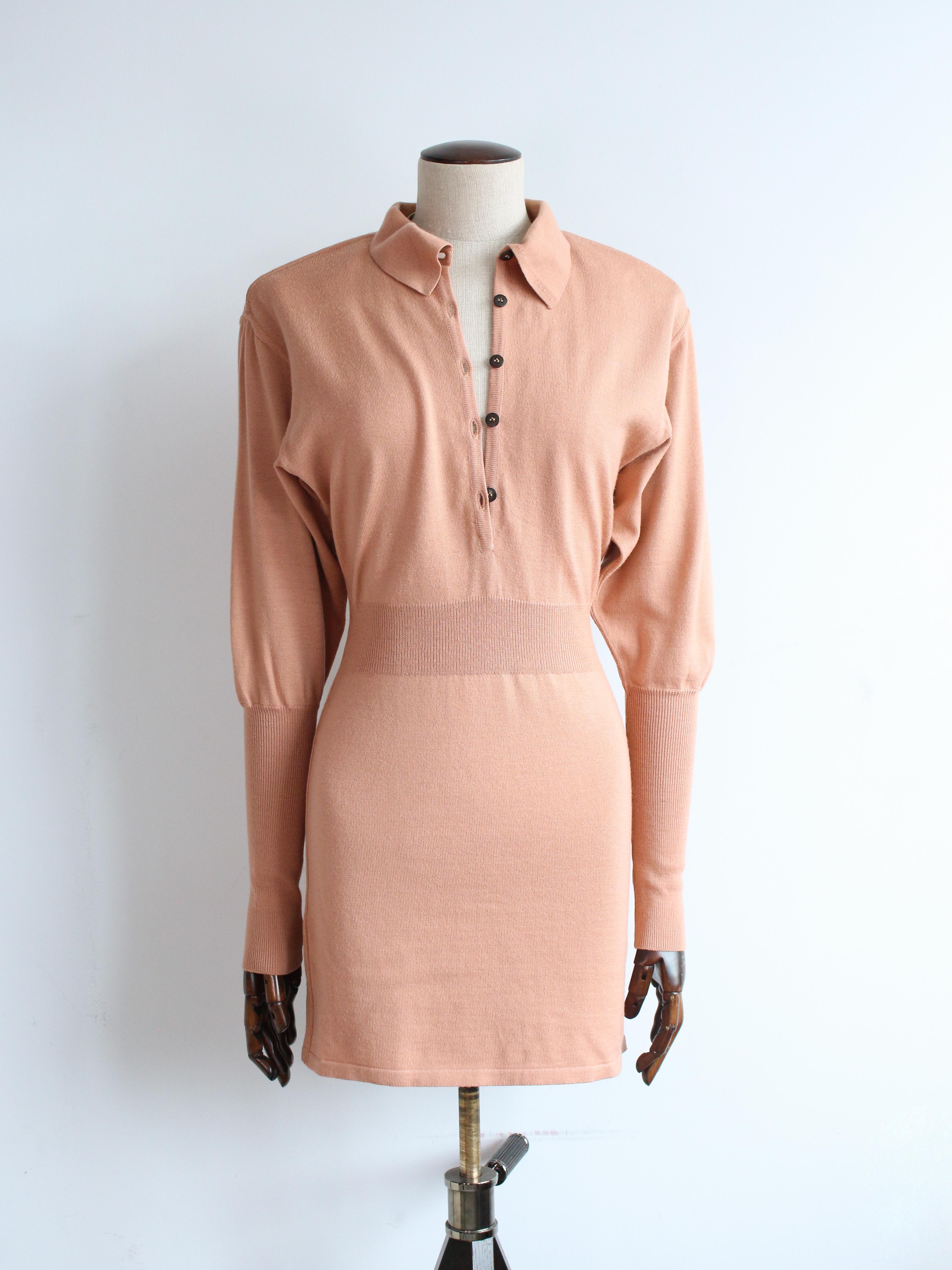 Marrone Mini abito Azzedine Alaïa 1980 in maglia color pesca