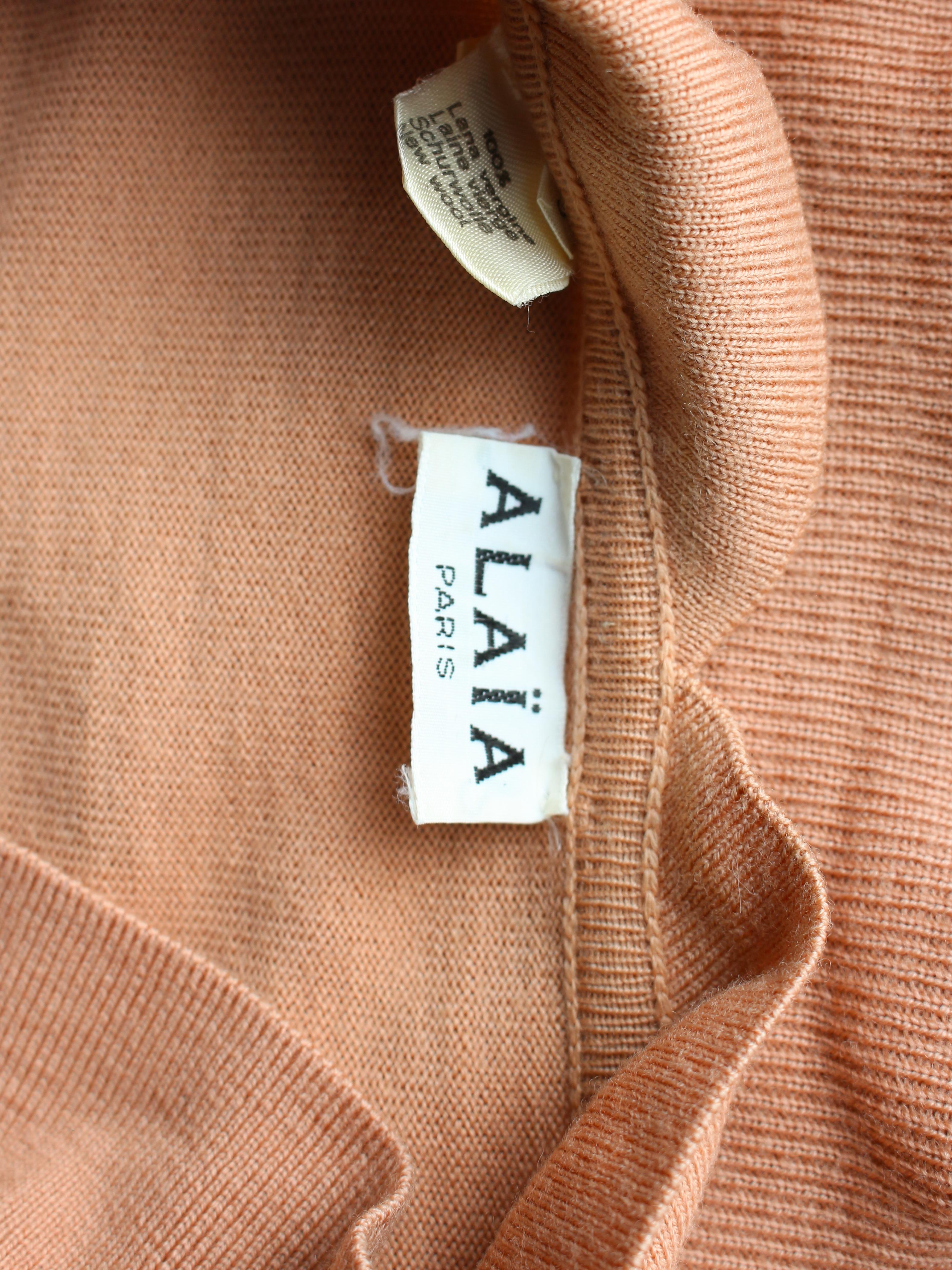 Mini abito Azzedine Alaïa 1980 in maglia color pesca 4