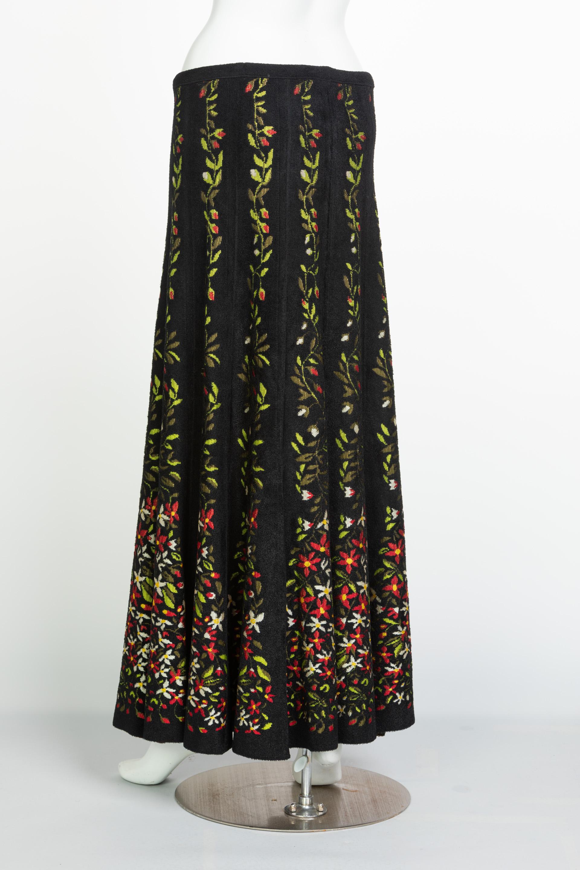 Vintage Azzedine Alaïa Balck Floral Chenille Maxi Skirt Documented Fall 2000 In Good Condition For Sale In Boca Raton, FL