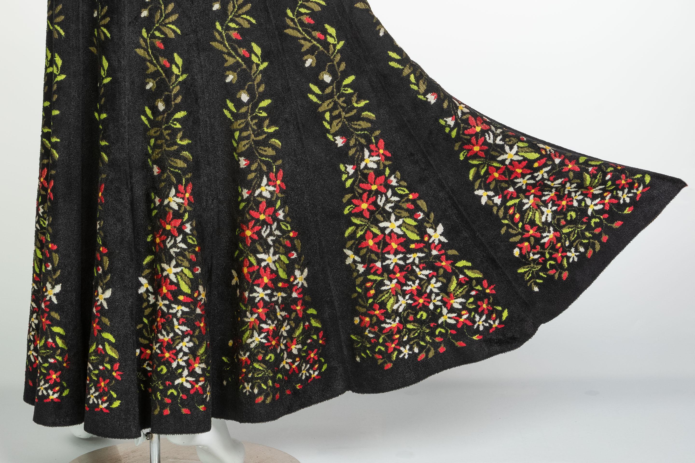 Vintage Azzedine Alaïa Balck Floral Chenille Maxi Skirt Documented Fall 2000 For Sale 1