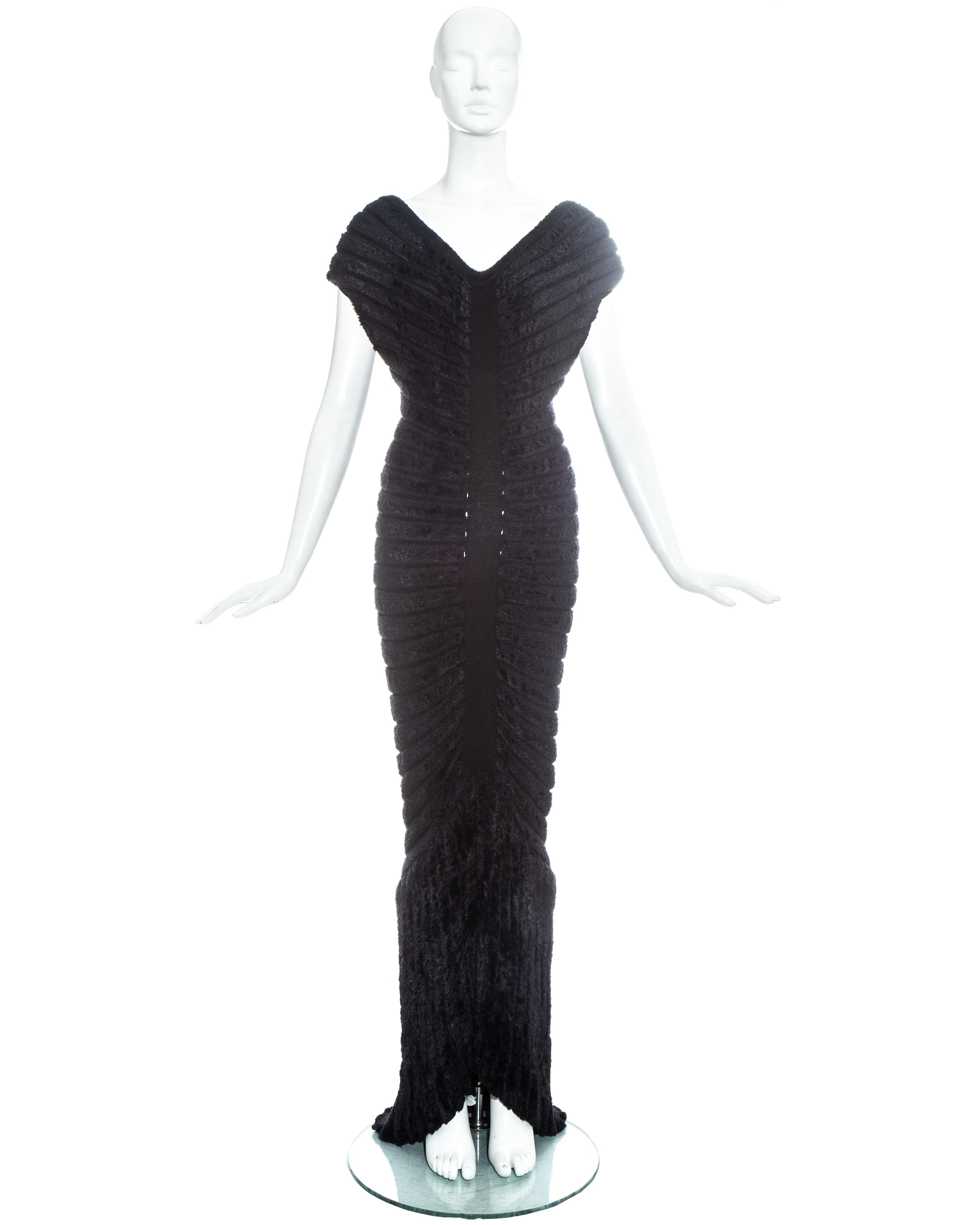 Black Azzedine Alaia black chenille knitted 'houpette' trained evening dress, ss 1994 For Sale