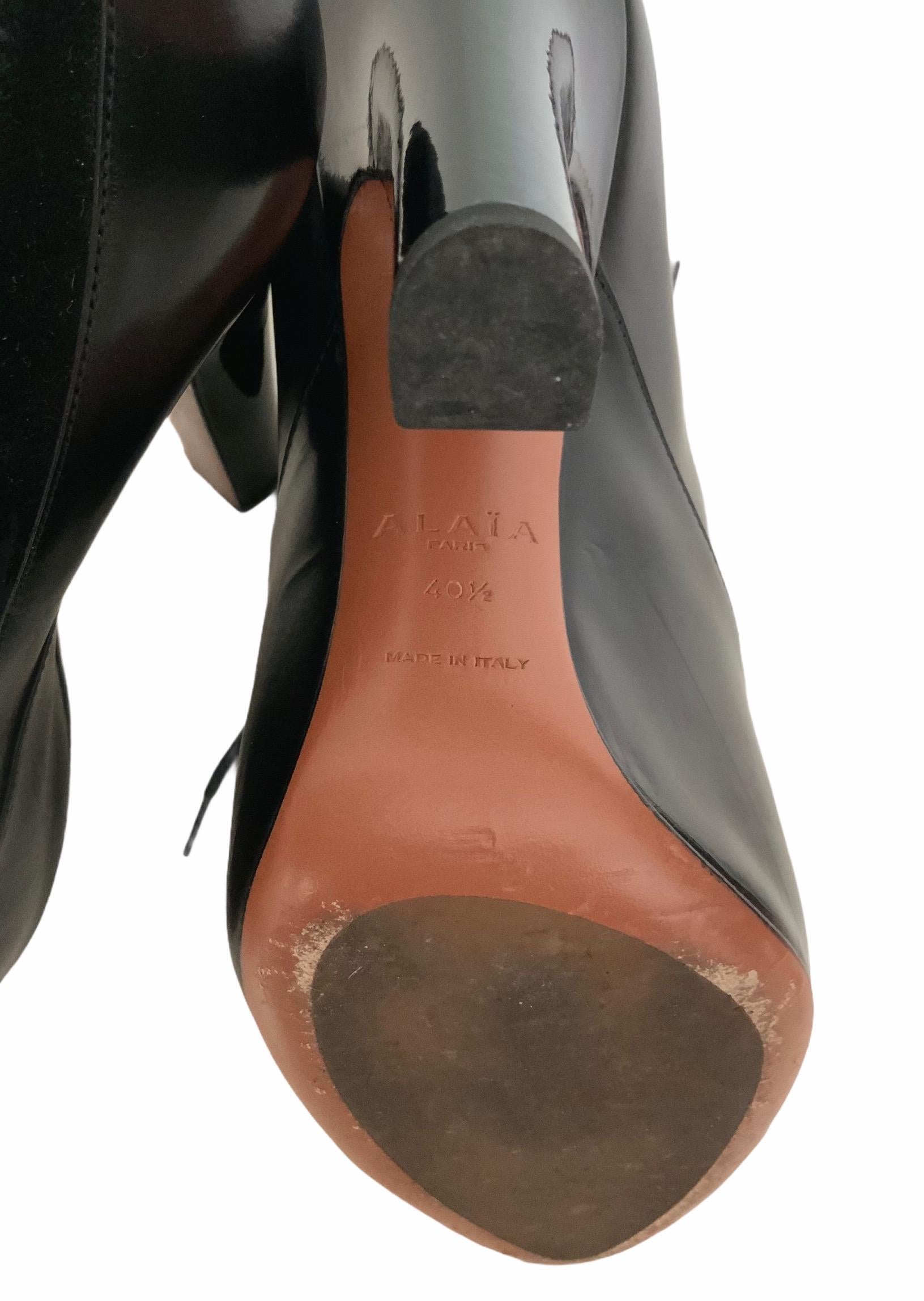Azzedine Alaïa Black Contrast Panel Lace-up Ankle Boots 3