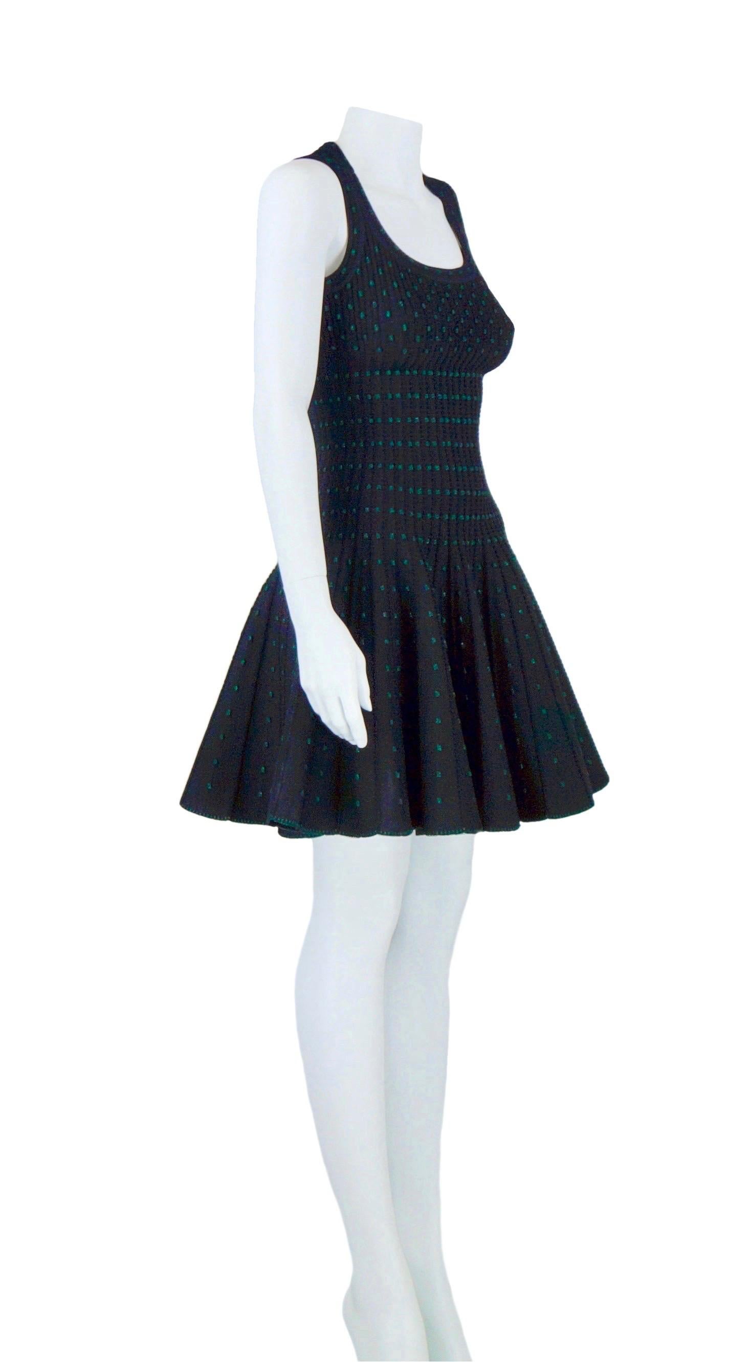 AZZEDINE ALAÏA  black dress and green polka dots  FR 36 In Excellent Condition For Sale In Rubiera, RE