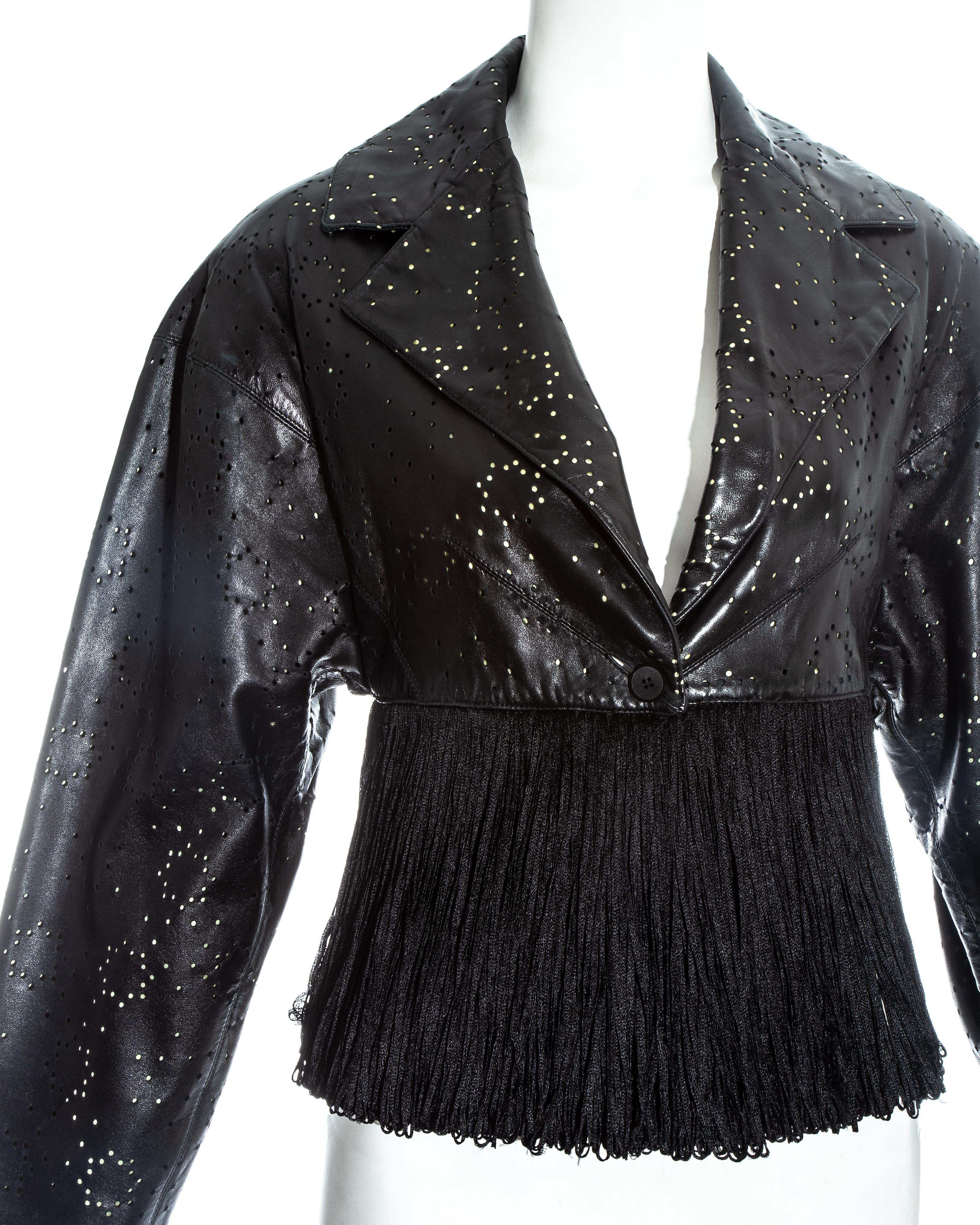 Noir Azzedine Alaia - Veste à franges en cuir noir découpé au laser, ss 1988 en vente