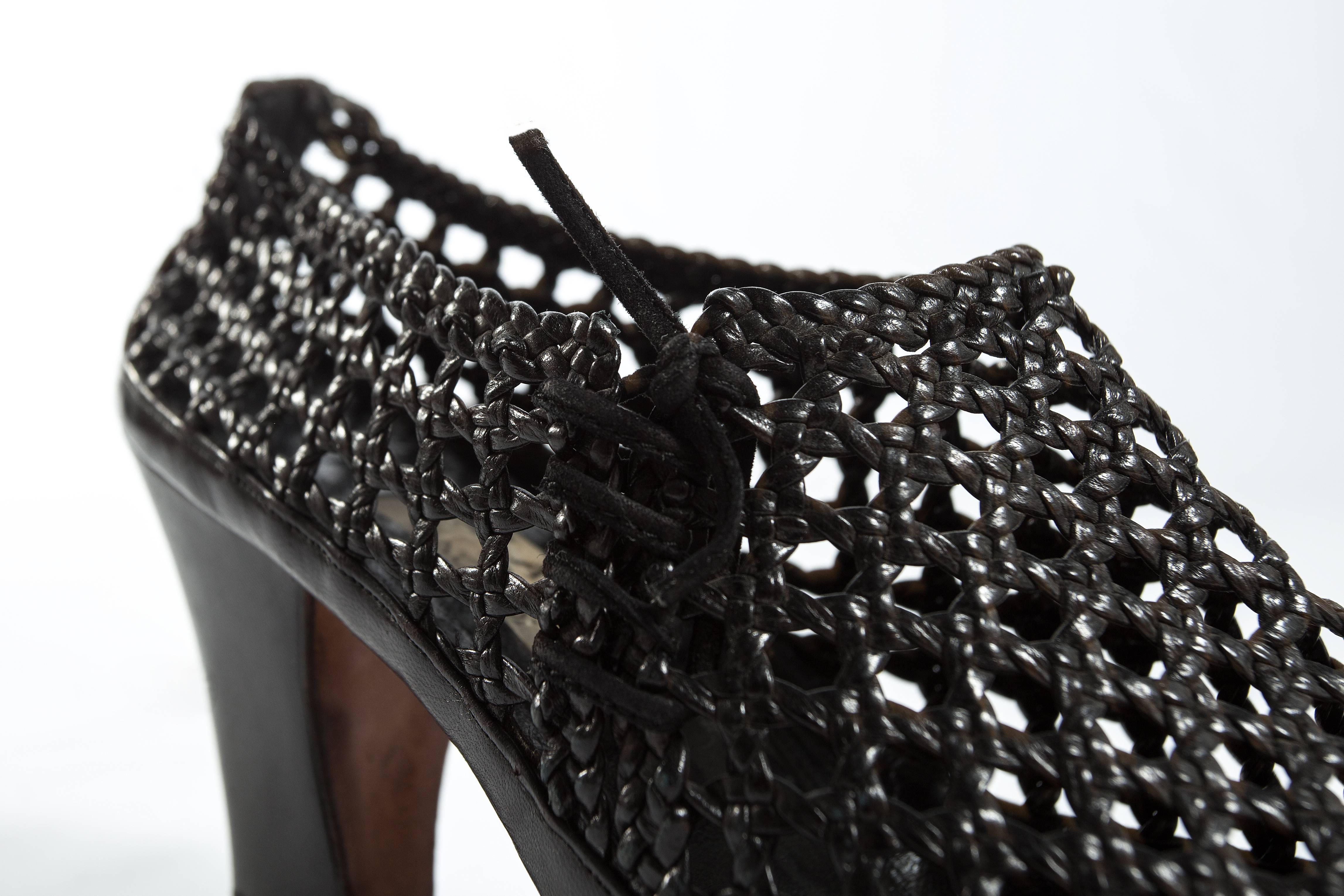 Black Azzedine Alaia black leather and crochet pointed heels, ca. 1985-1988 For Sale