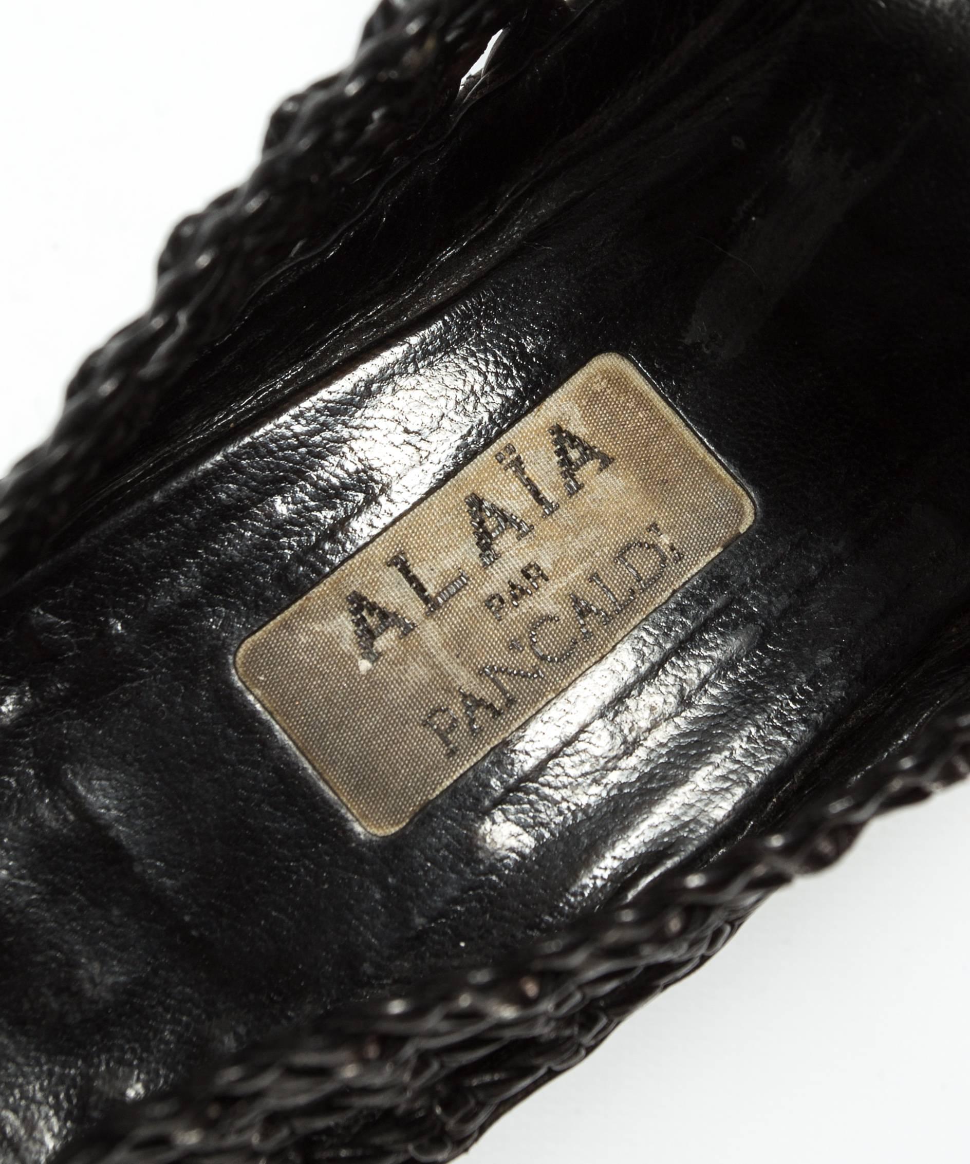 Azzedine Alaia black leather and crochet pointed heels, ca. 1985-1988 For Sale 1