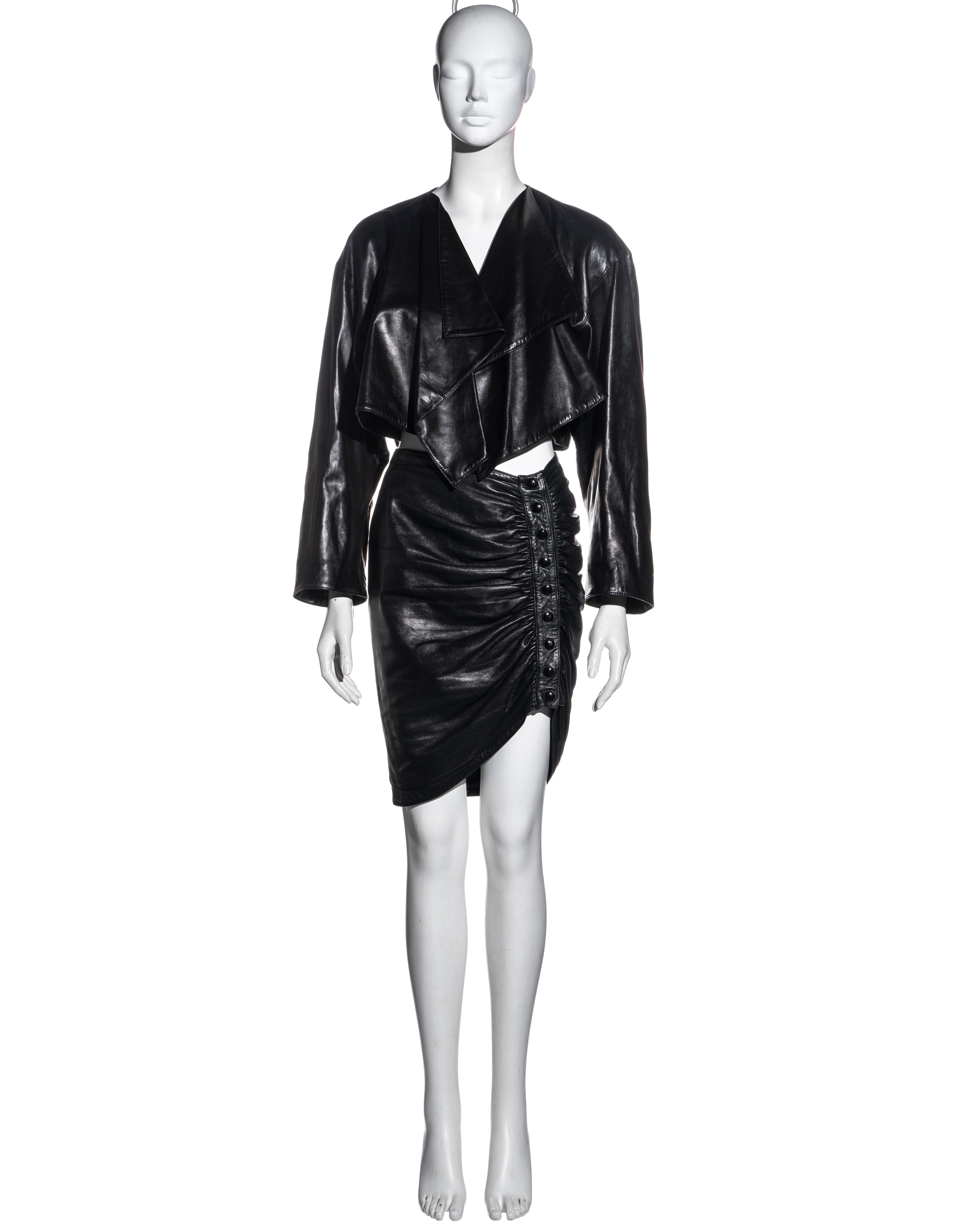 Noir Ensemble veste et jupe en cuir noir Azzedine Alaia, fw 1983 en vente