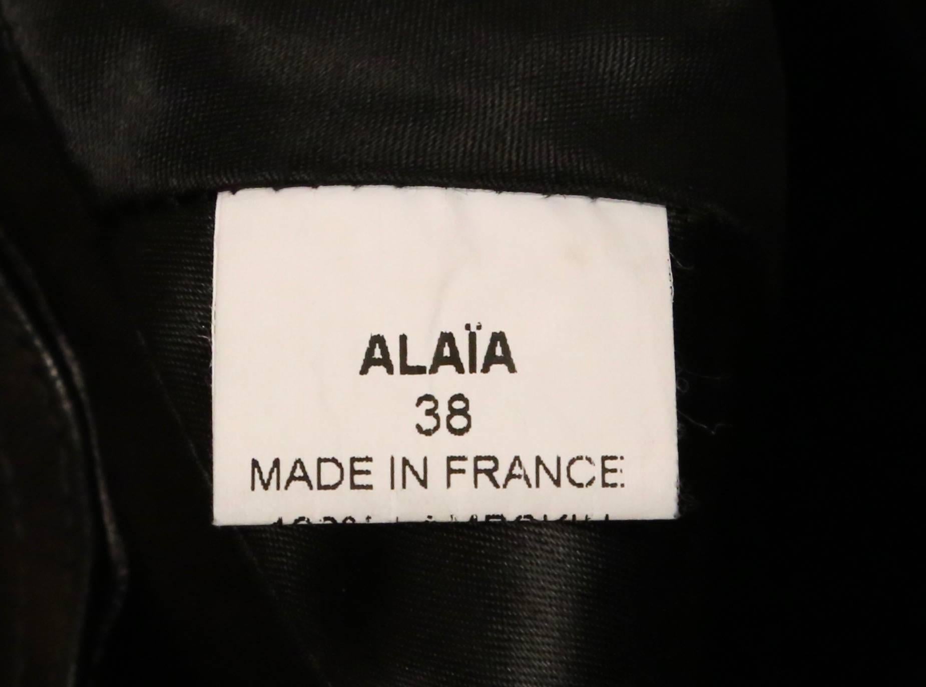 AZZEDINE ALAIA black leather skirt with pleated hemline For Sale 2