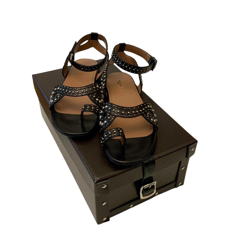 alaïa ankle ring flat leather mules