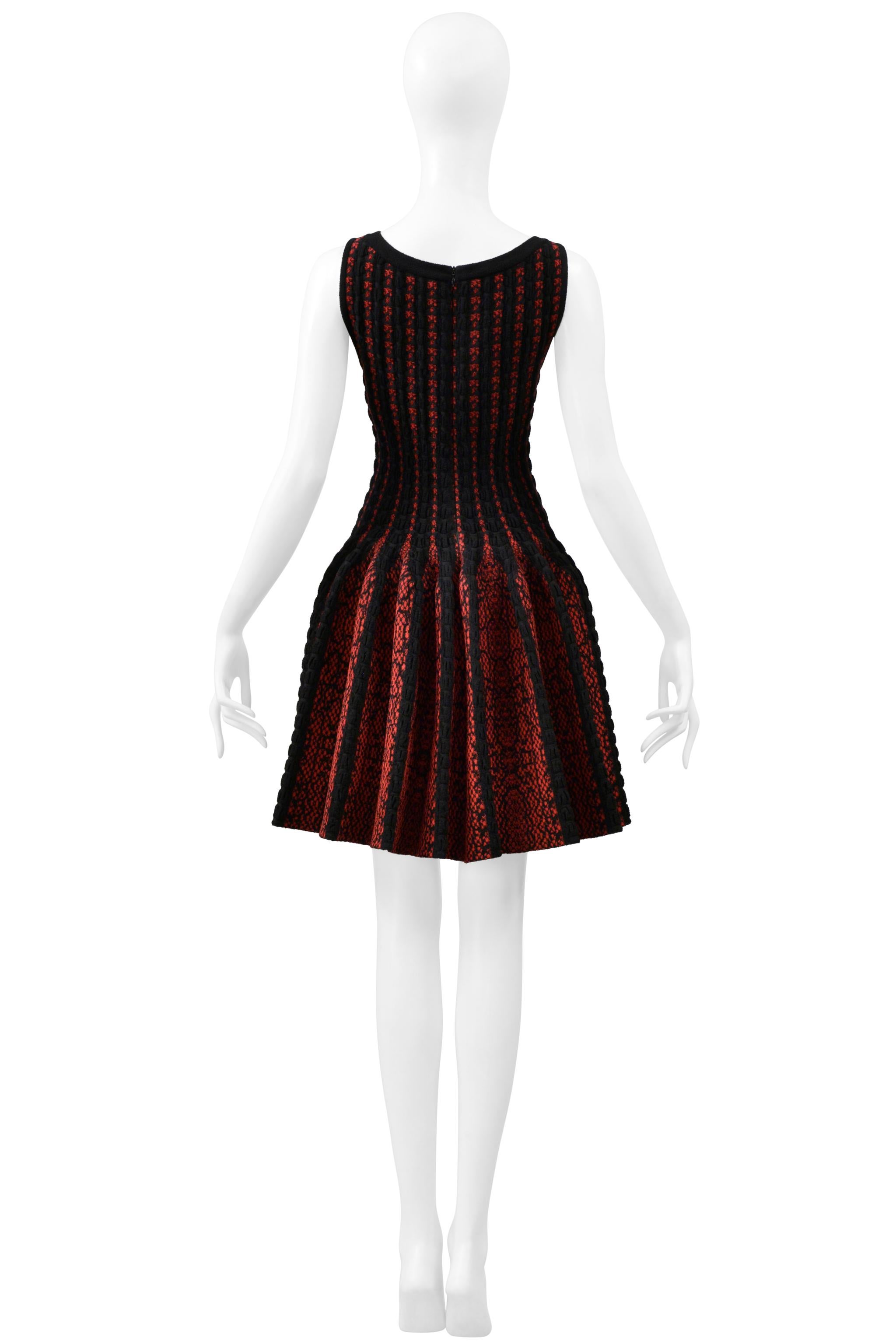 Azzedine Alaia Black & Red Fancy Chenille Sweetheart Dress For Sale 6
