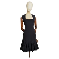 Azzedine Alaïa - Robe évasée à ourlet plissé en laine côtelée - Noir Circa 2010