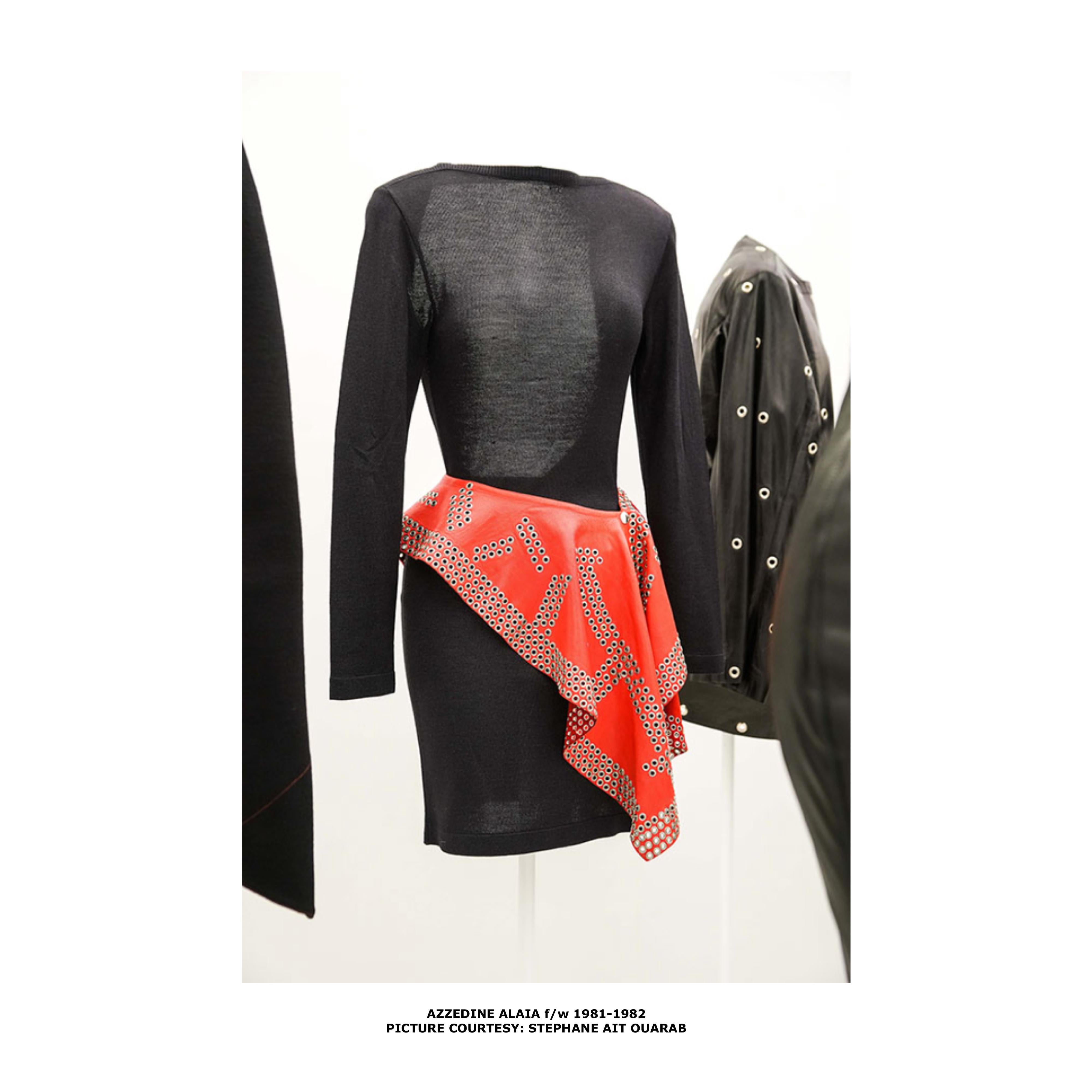 Azzedine Alaia circa 1981 collectionneurs Studded embellished red leather belt skirt en vente 14