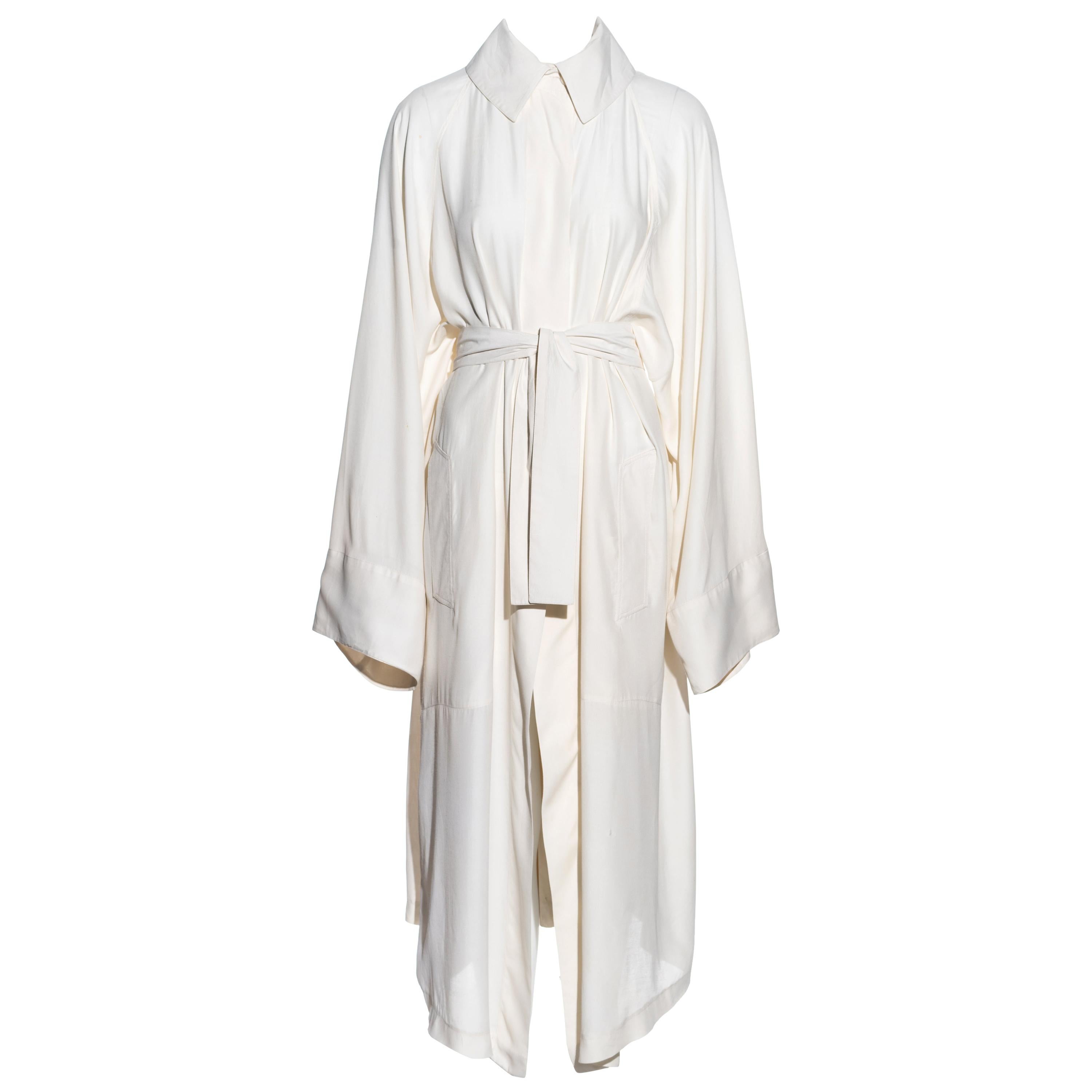 Azzedine Alaïa - Robe manteau plissée en coton crème, printemps-été 1985 en vente