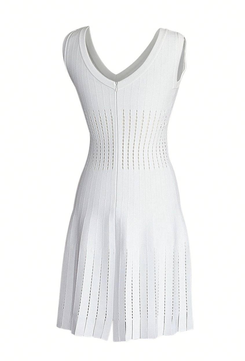 Azzedine Alaia Dress White Perforated Detail Small Car Wash Hem 40 / 6 New In New Condition For Sale In Miami, FL