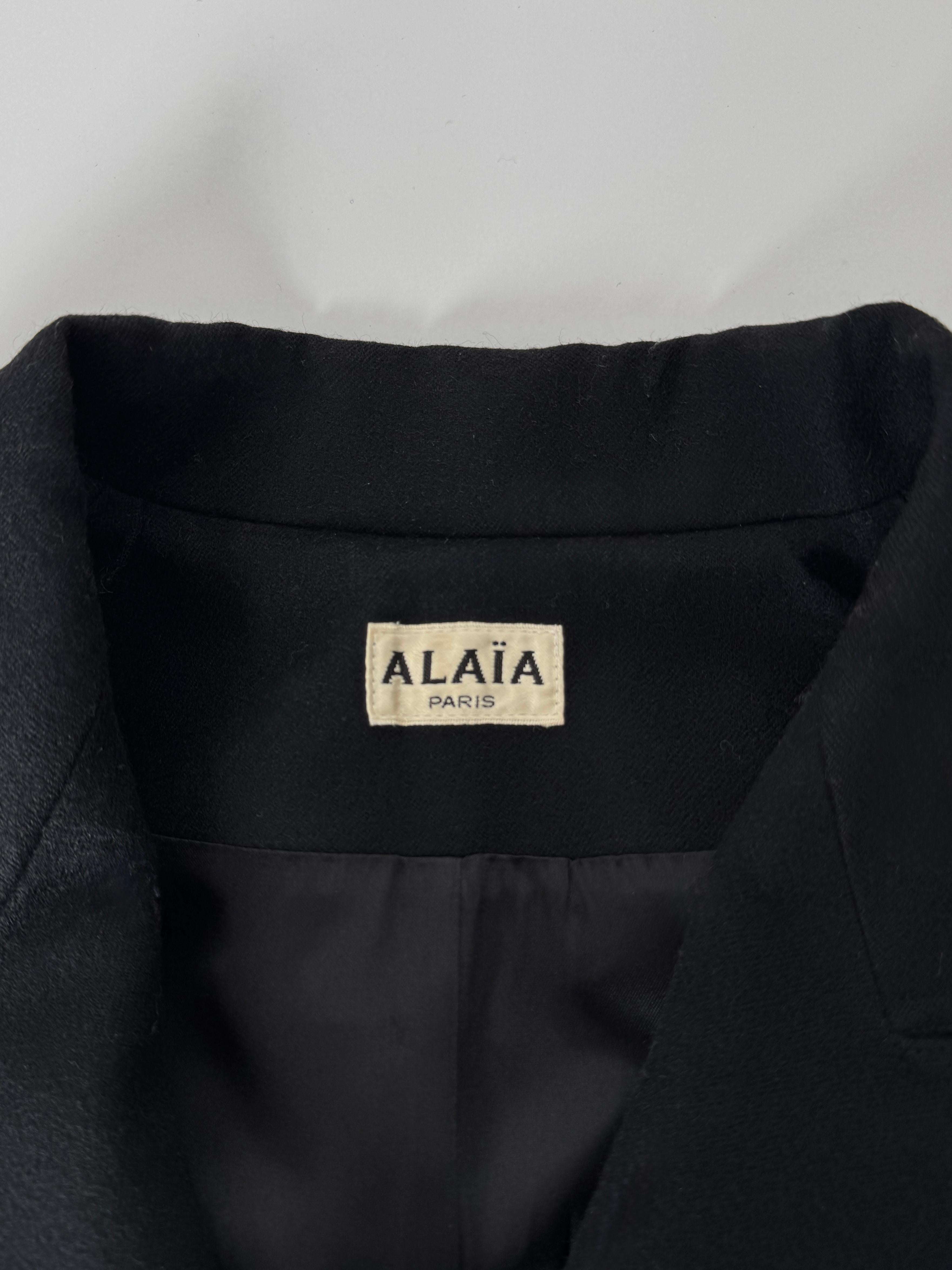 AZZEDINE ALAÏA A/I 1986 Raro Cappotto da Passerella FR42 in vendita 7