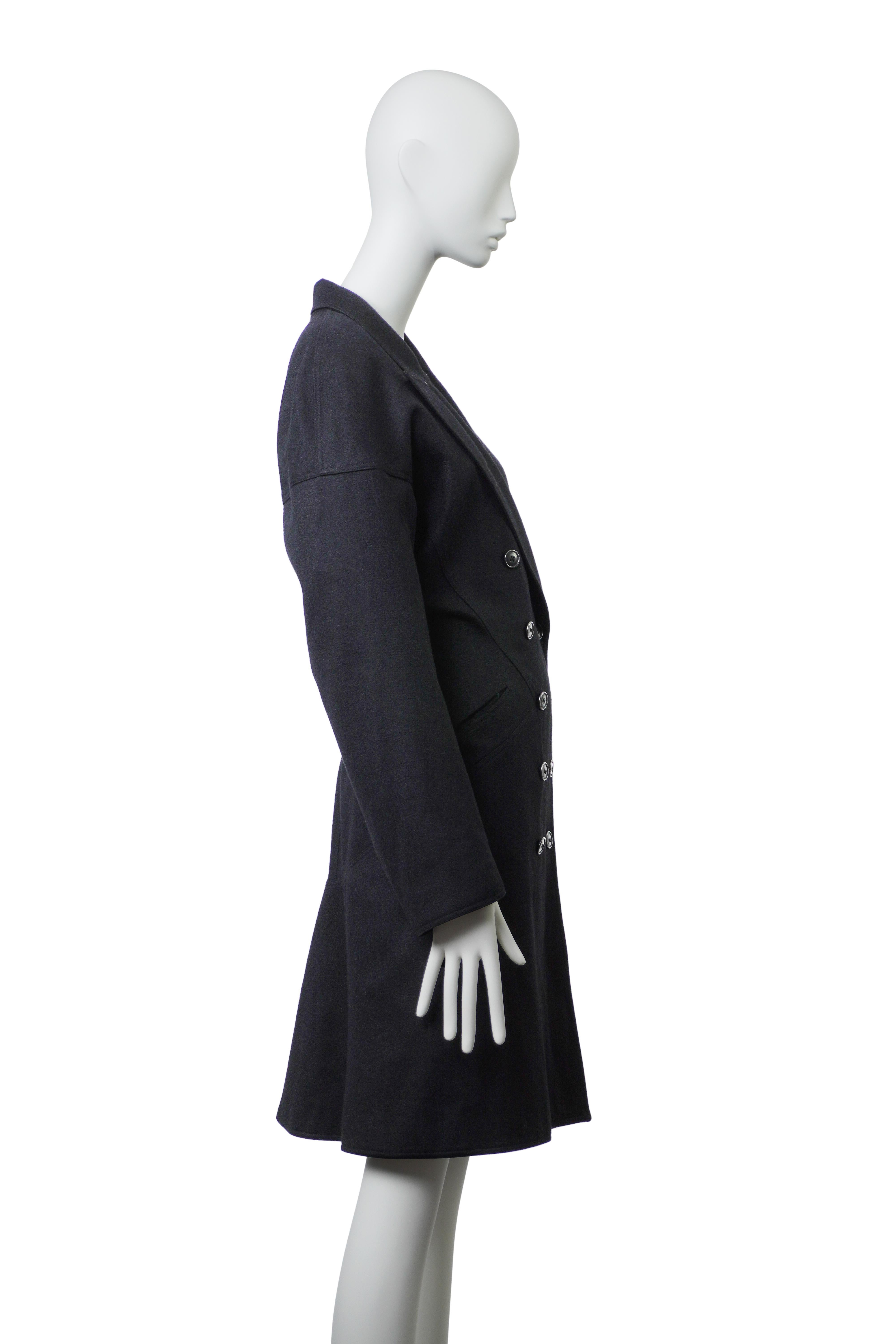 AZZEDINE ALAÏA A/I 1986 Raro Cappotto da Passerella FR42 in vendita 4