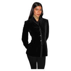 Azzedine Alaïa Herbst/Winter 1989 Laufsteg – Schwarz-samtfarbener, taillierter Reiterblazer