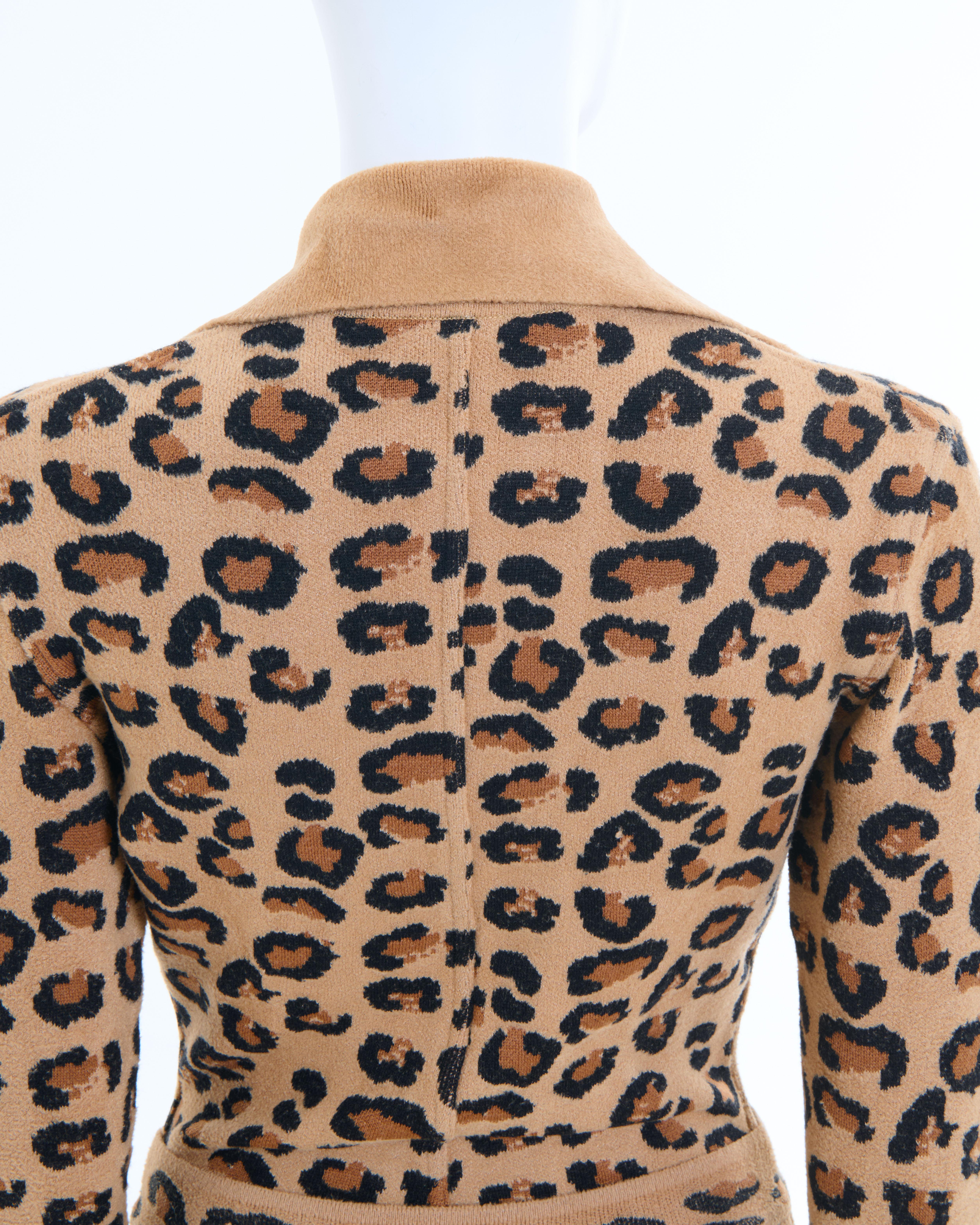 Azzedine Alaïa F/W 1991 Leopard wool knitted body and leggings set  For Sale 11